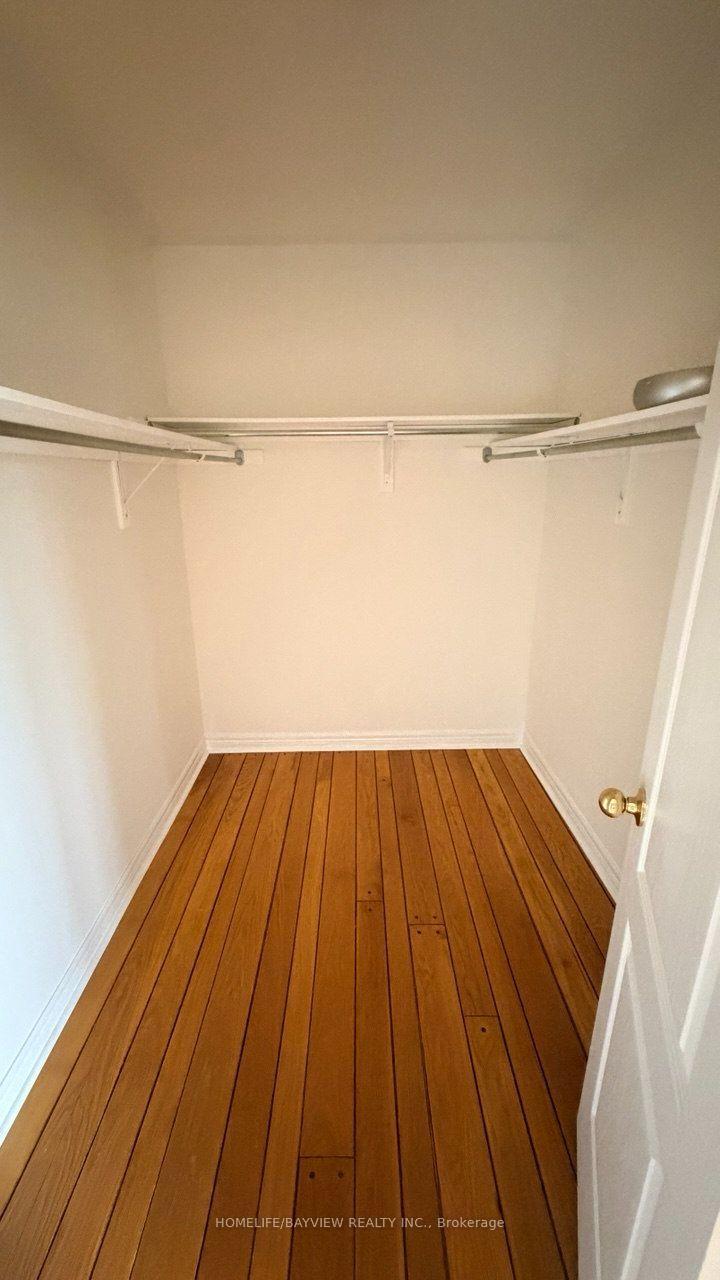 Photo 14 of 20 Gwilliam Lane, Aurora, Bayview Northeast — HOMEH