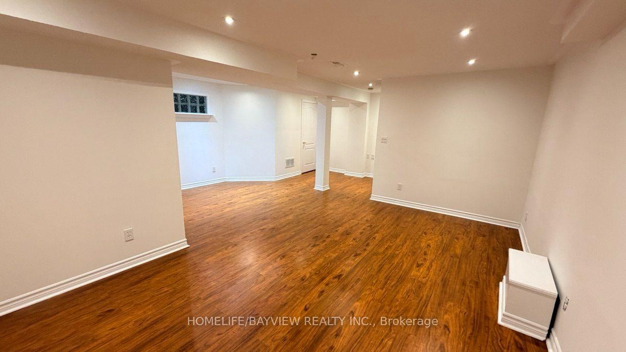 Photo 21 of 20 Gwilliam Lane, Aurora, Bayview Northeast — HOMEH