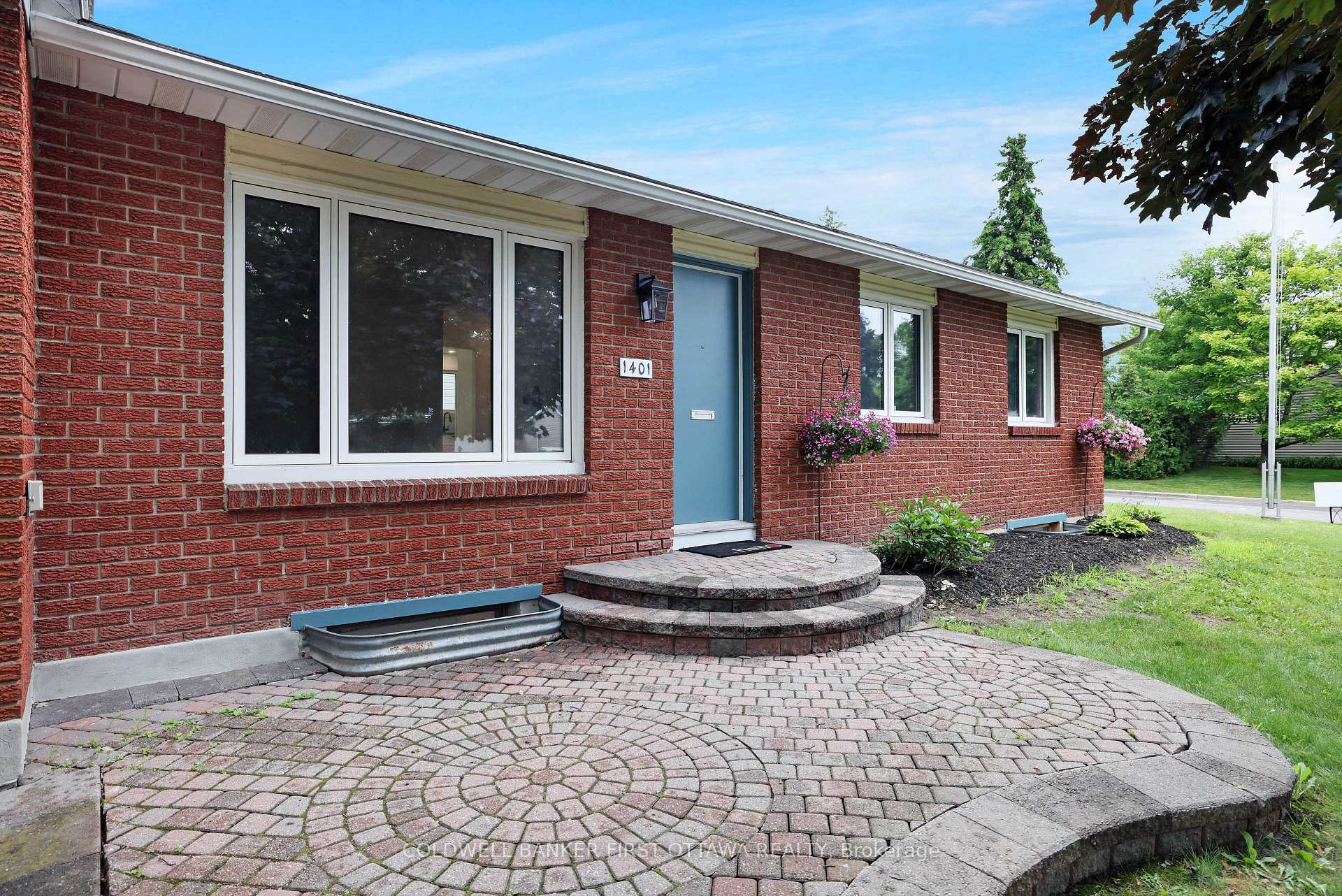 Photo 1 of 1401 Metz Crescent, Ottawa, Carson Meadows — HOMEH