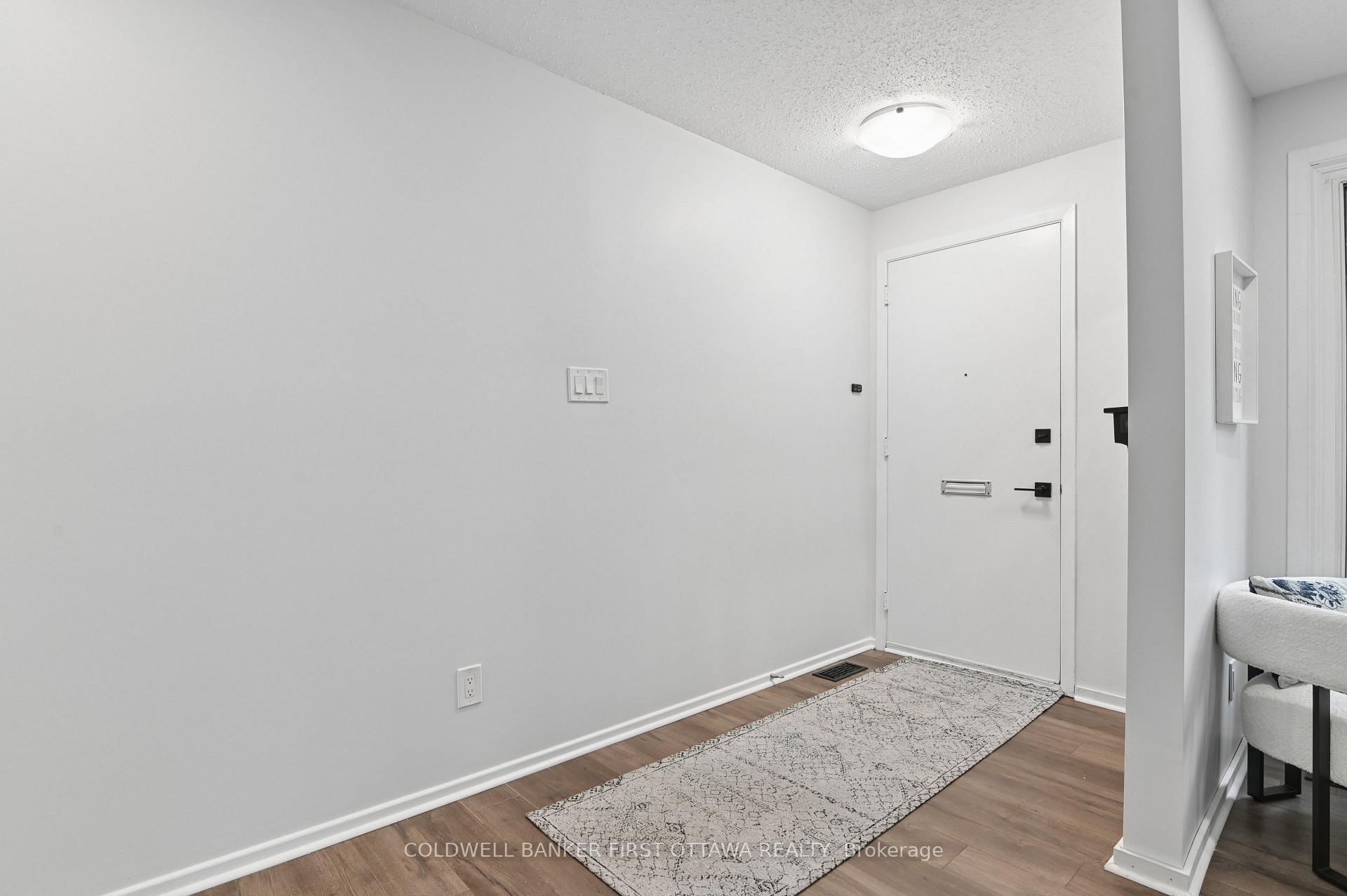 Photo 3 of 1401 Metz Crescent, Ottawa, Carson Meadows — HOMEH