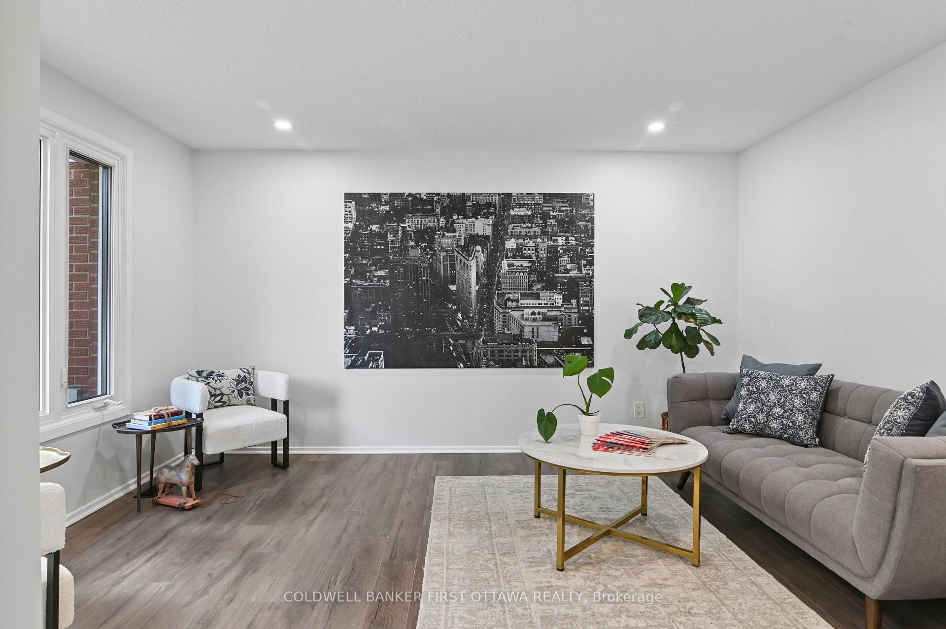 Photo 5 of 1401 Metz Crescent, Ottawa, Carson Meadows — HOMEH
