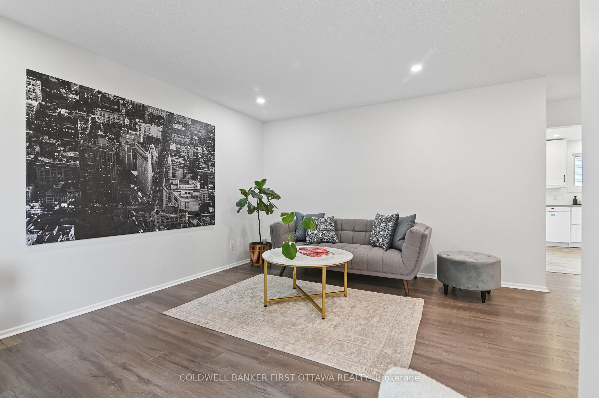 Photo 8 of 1401 Metz Crescent, Ottawa, Carson Meadows — HOMEH