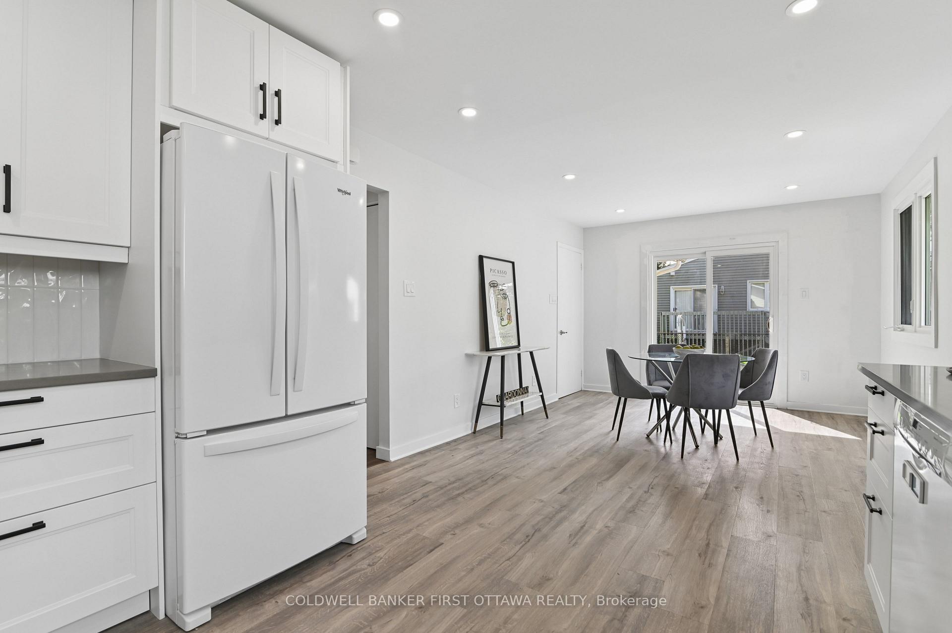 Photo 12 of 1401 Metz Crescent, Ottawa, Carson Meadows — HOMEH