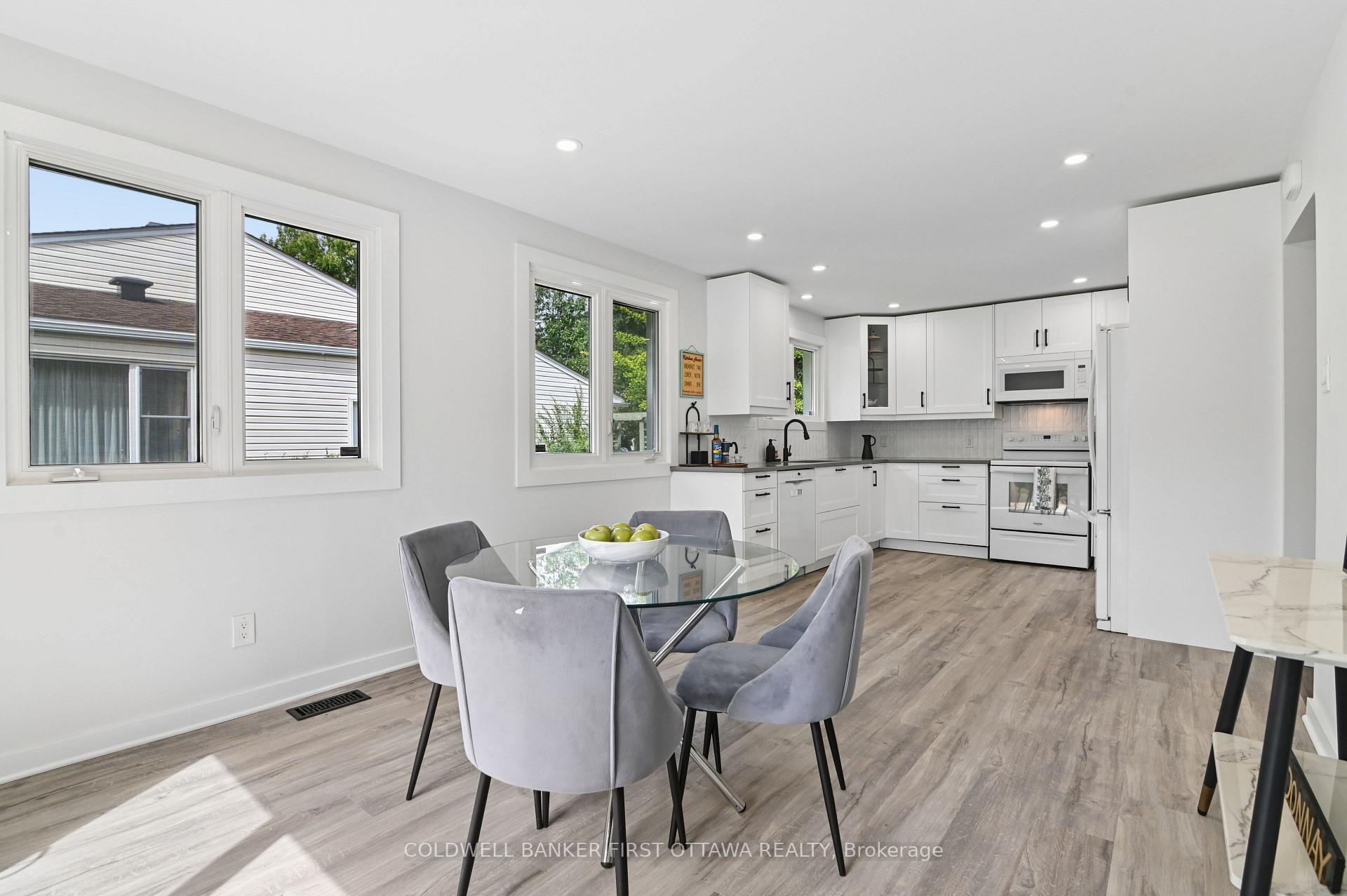Photo 14 of 1401 Metz Crescent, Ottawa, Carson Meadows — HOMEH