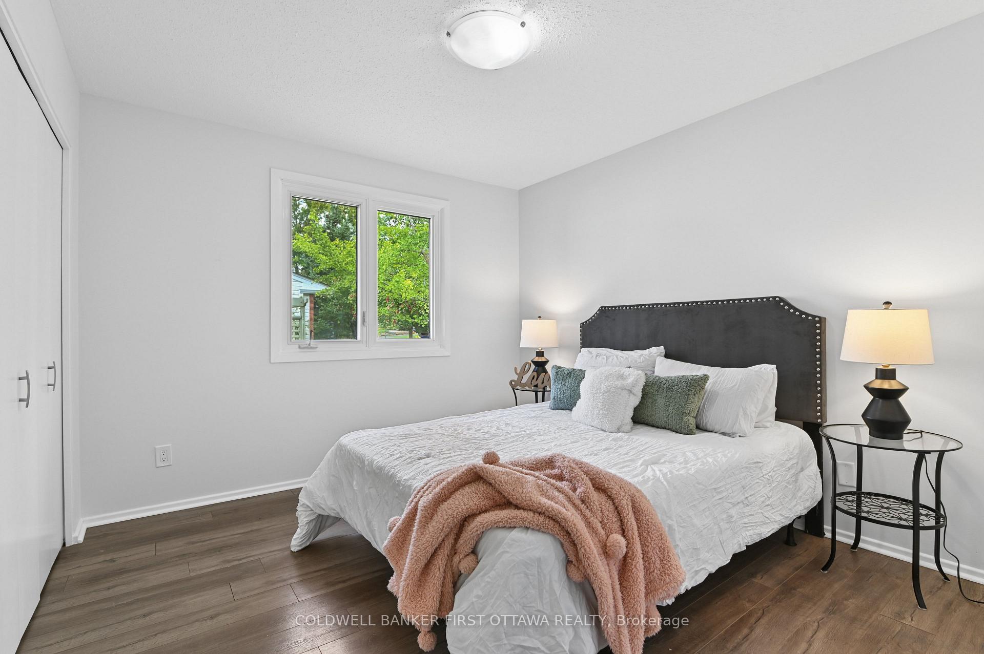 Photo 16 of 1401 Metz Crescent, Ottawa, Carson Meadows — HOMEH