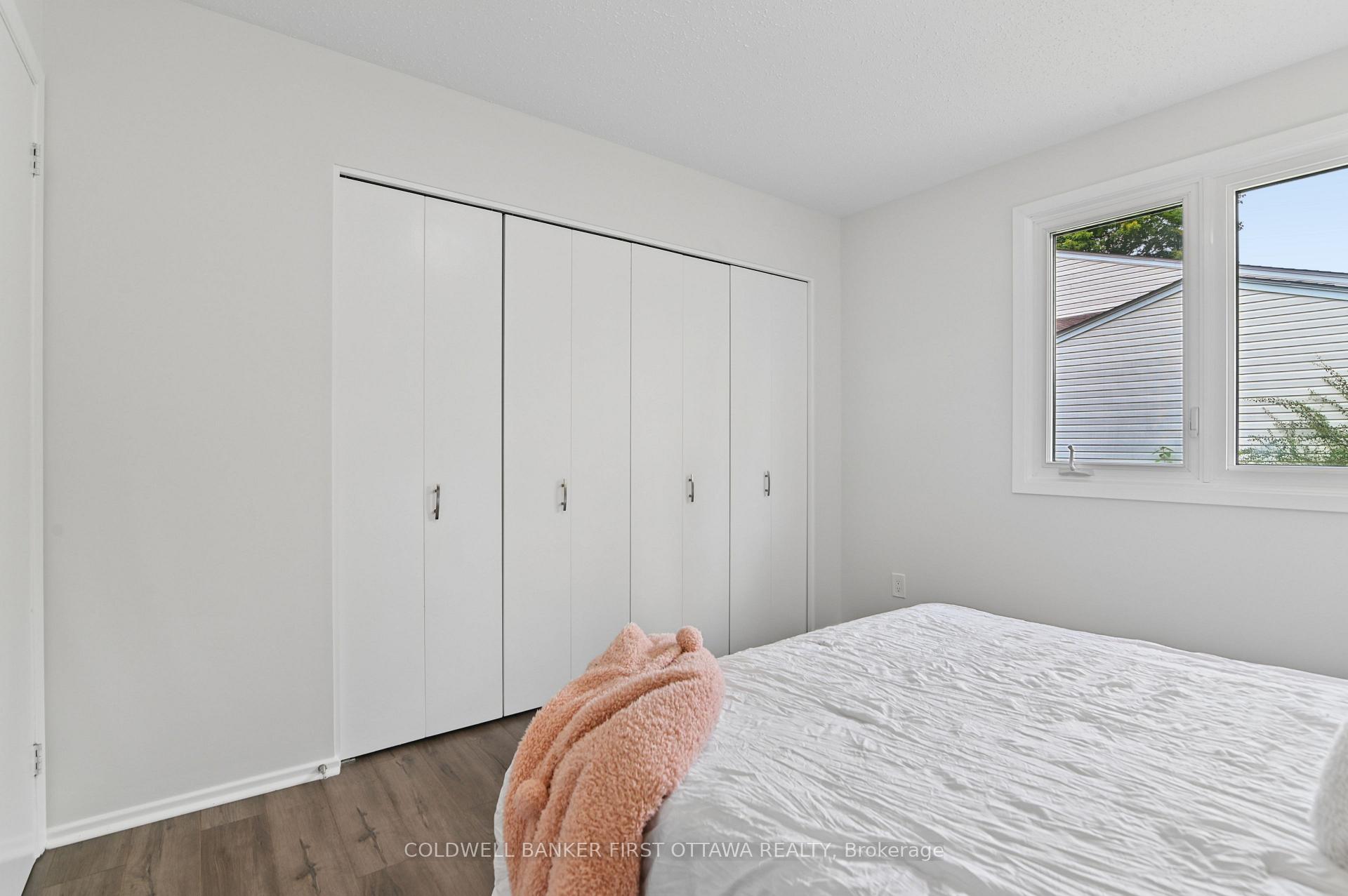 Photo 17 of 1401 Metz Crescent, Ottawa, Carson Meadows — HOMEH