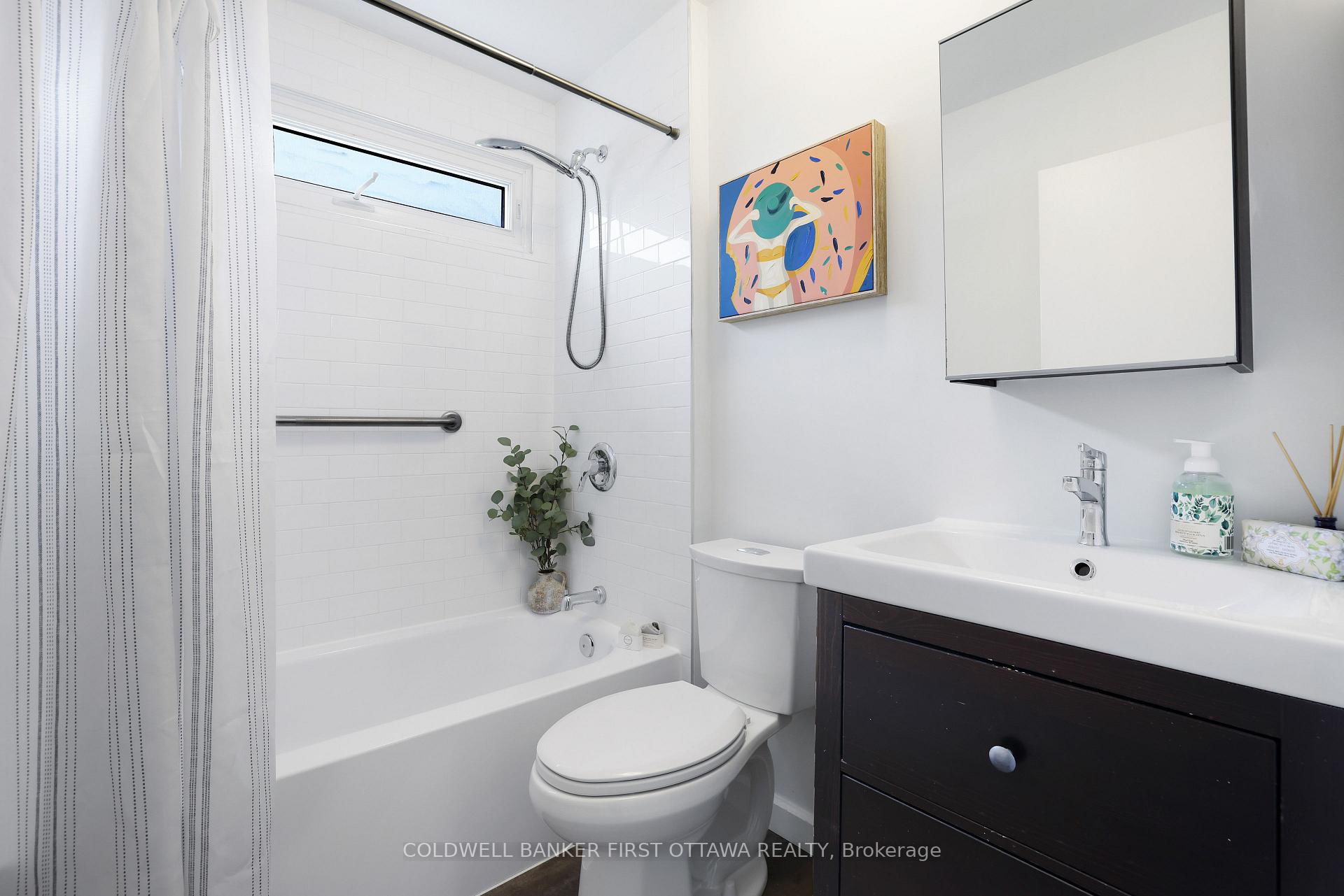 Photo 18 of 1401 Metz Crescent, Ottawa, Carson Meadows — HOMEH