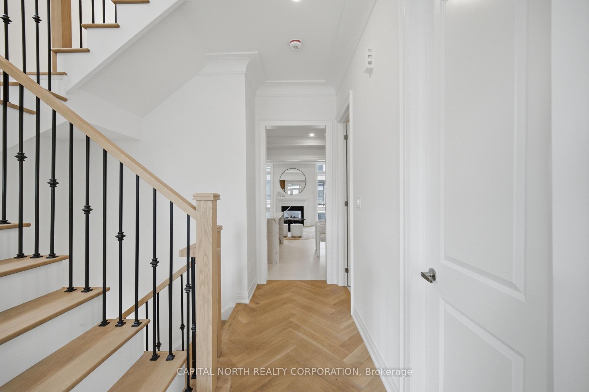 Photo 8 of 8A McCachen Street, Richmond Hill, Oak Ridges — HOMEH