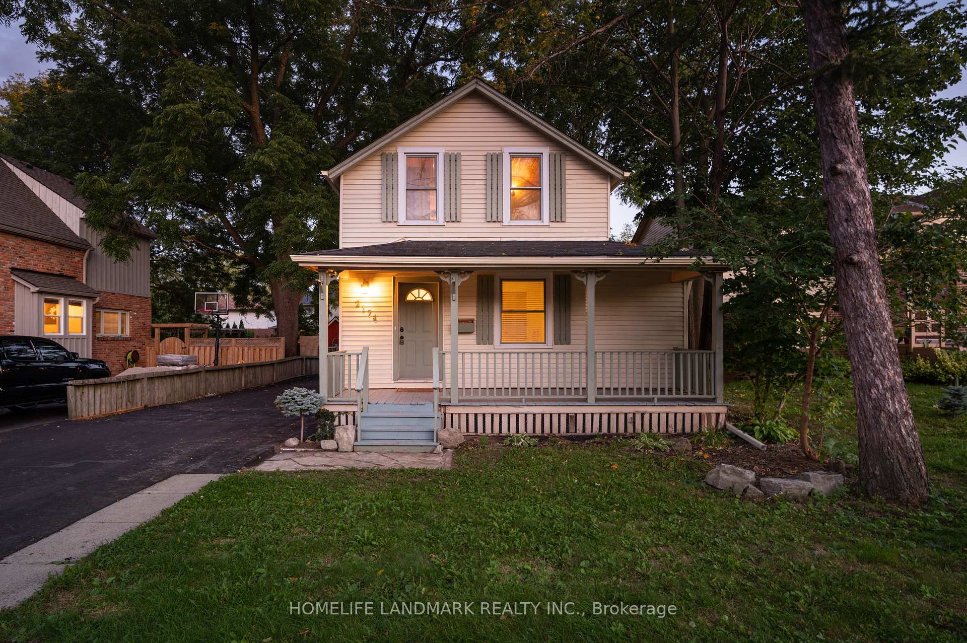 Photo 1 of 2174 New Street, Burlington, Brant — HOMEH