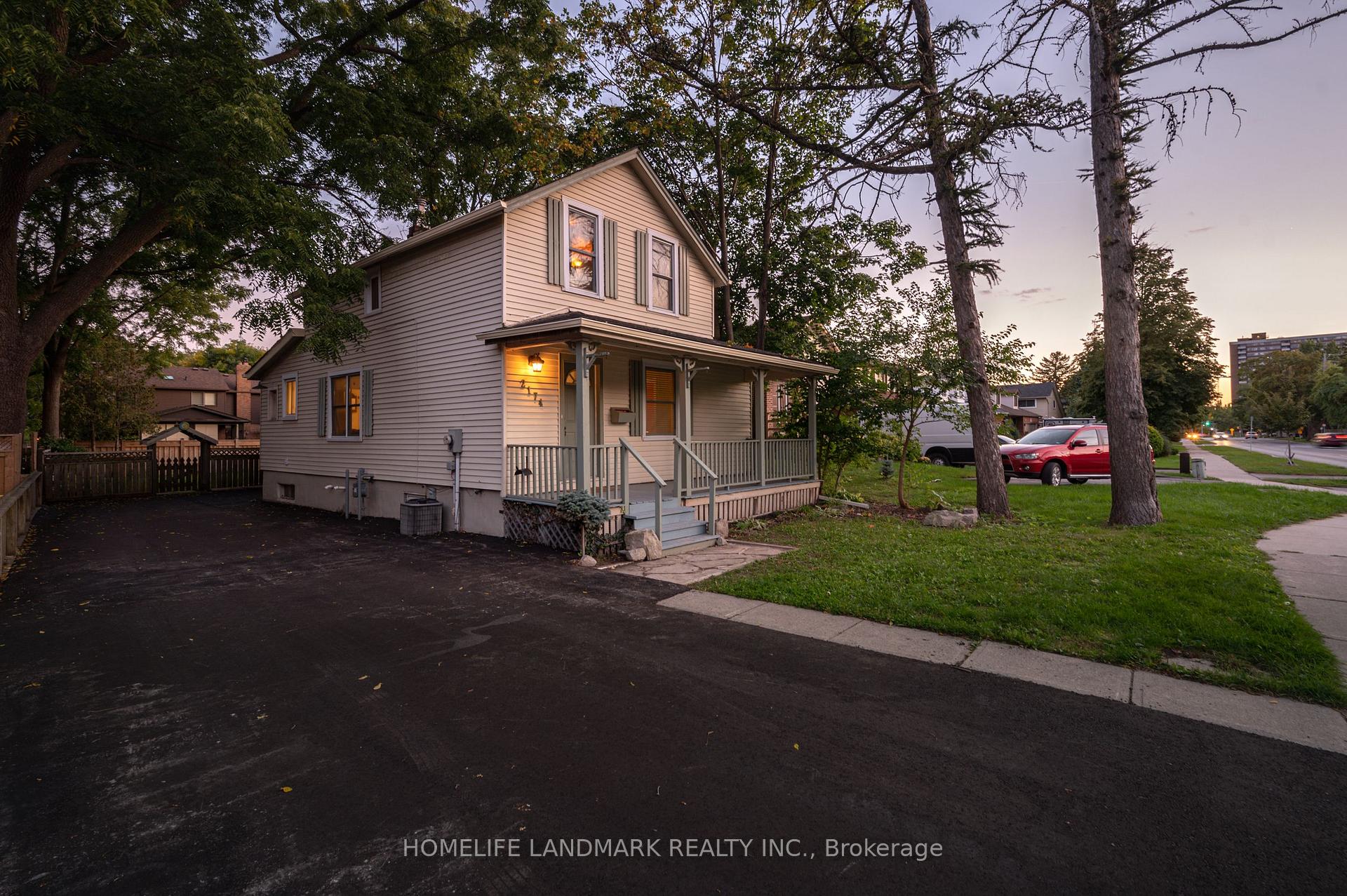Photo 2 of 2174 New Street, Burlington, Brant — HOMEH