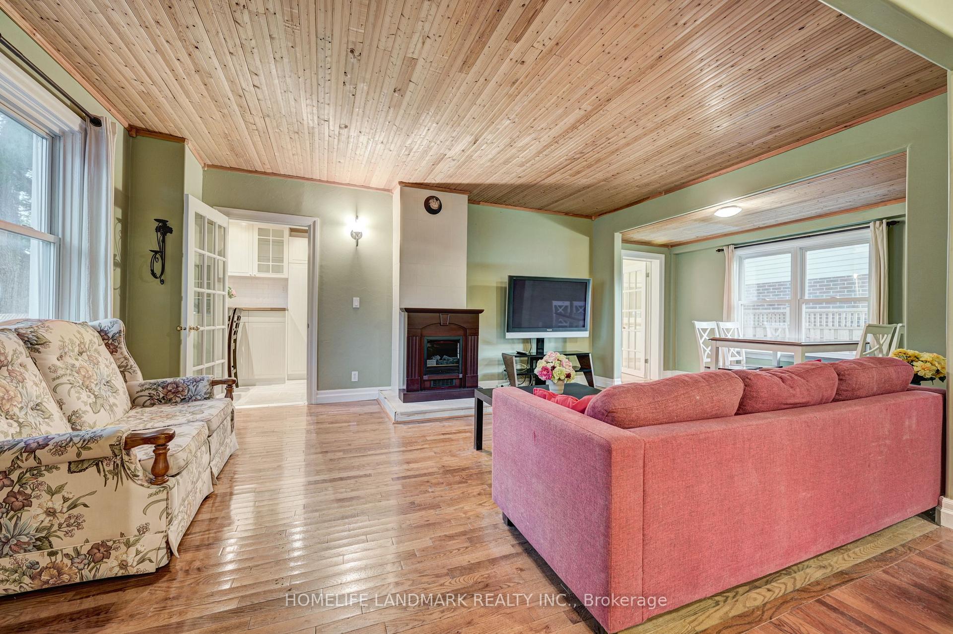 Photo 5 of 2174 New Street, Burlington, Brant — HOMEH
