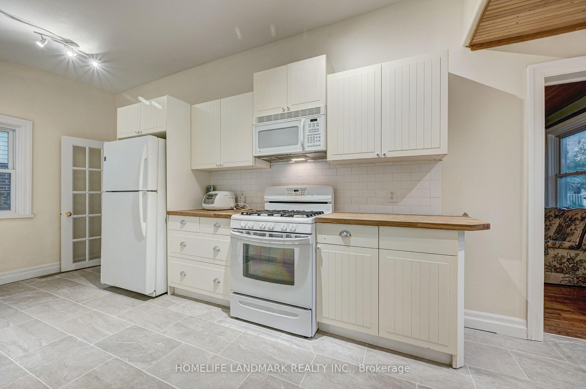 Photo 10 of 2174 New Street, Burlington, Brant — HOMEH