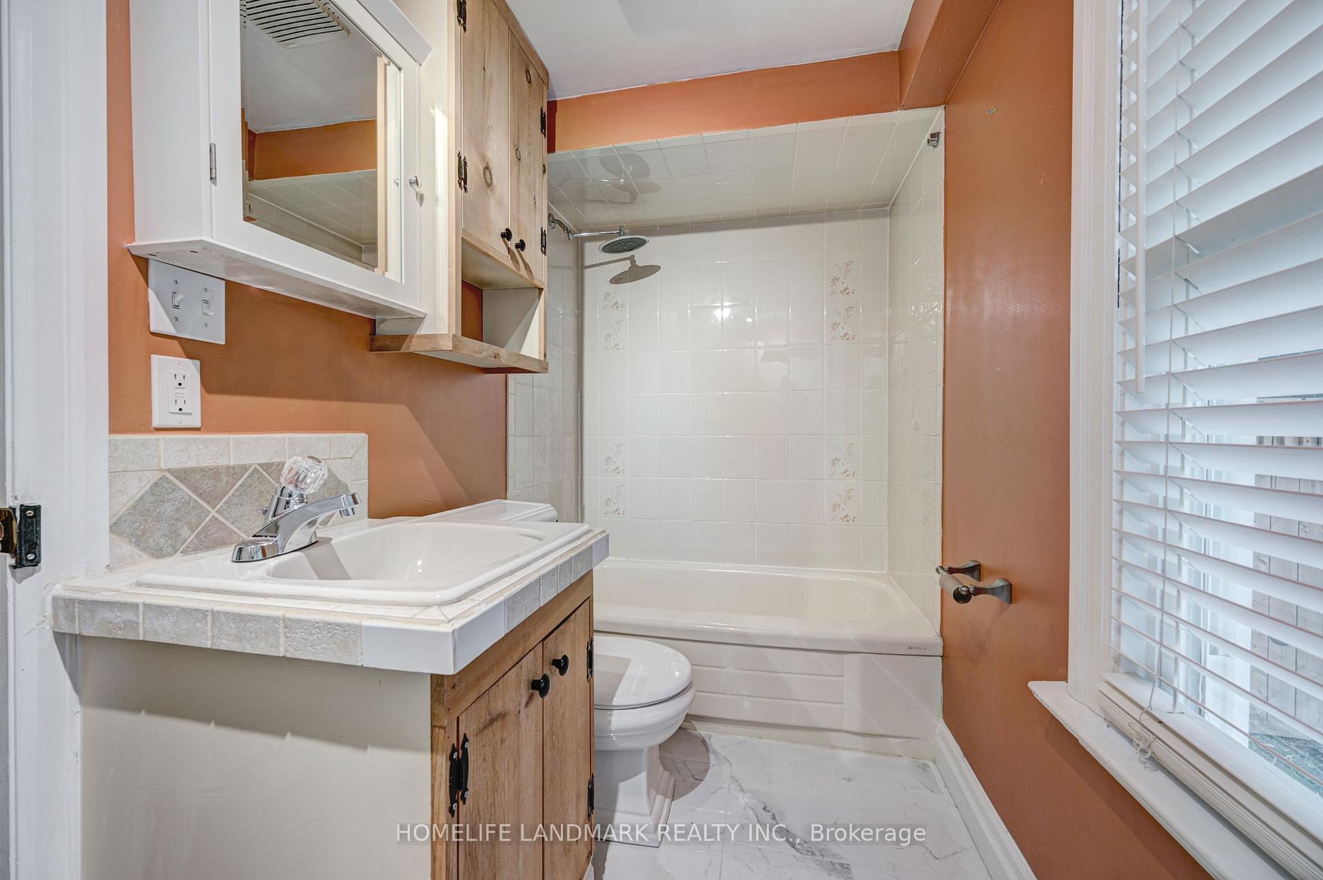 Photo 17 of 2174 New Street, Burlington, Brant — HOMEH