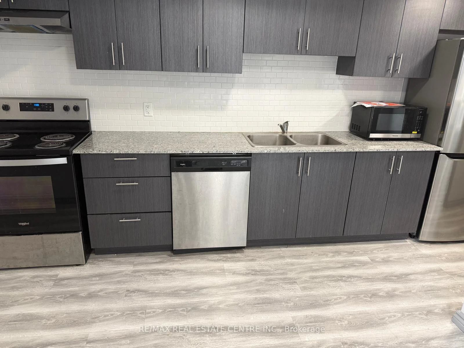 Photo 4 of Unit A 104, 275 Larch Street, Waterloo, Downtown Waterloo — HOMEH