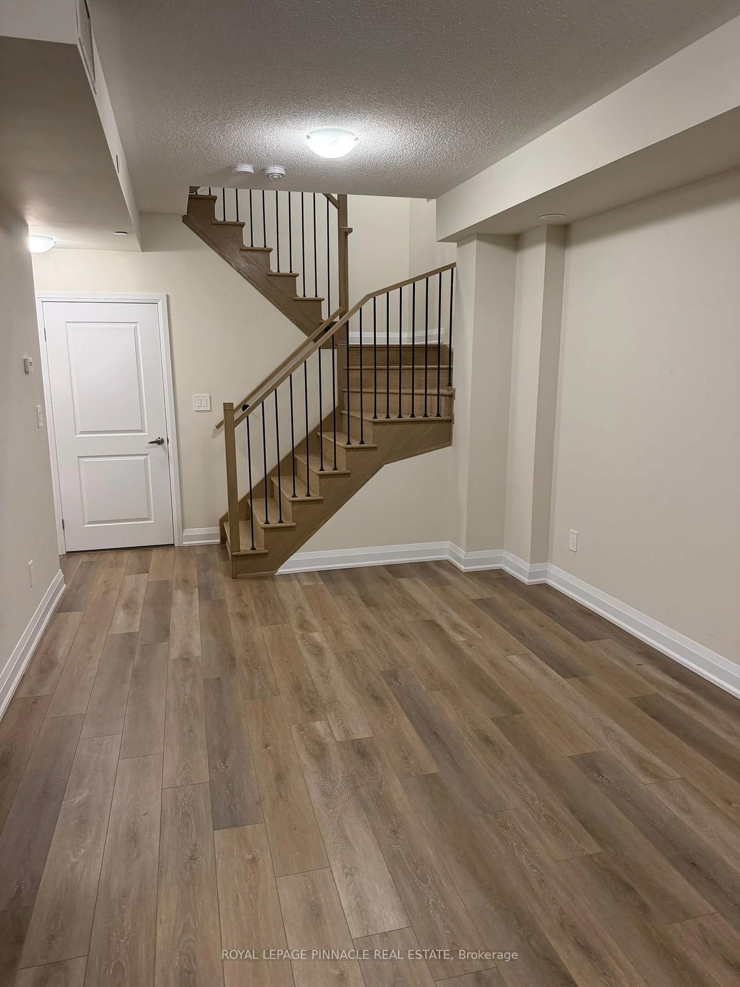 Photo 10 of Unit 123, 1581 Rose Way, Milton, Cobban — HOMEH