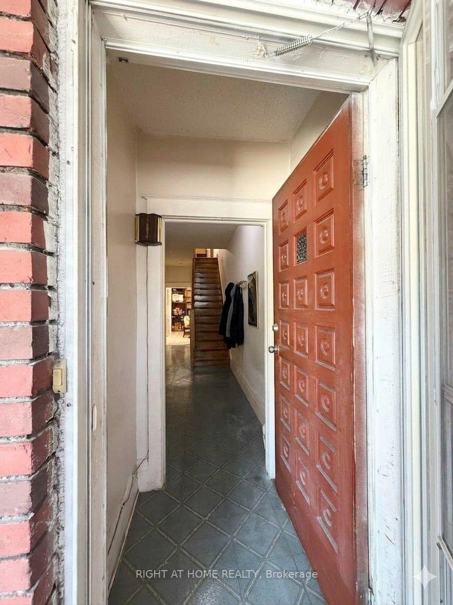Photo 3 of 665 Ossington Avenue, Toronto, Palmerston-Little Italy — HOMEH