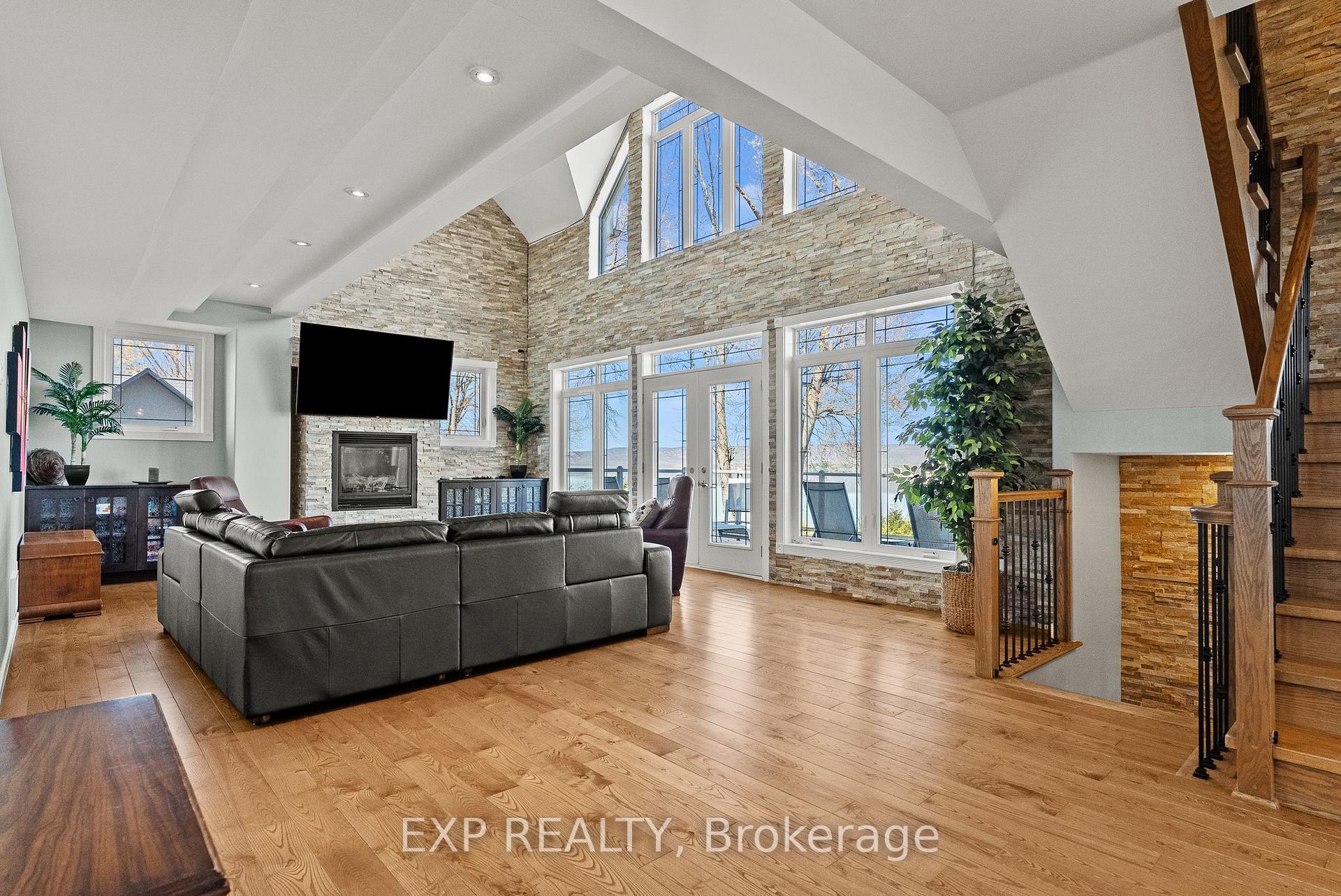 Photo 19 of 102 Allbirch Road, Ottawa, Constance Bay — HOMEH