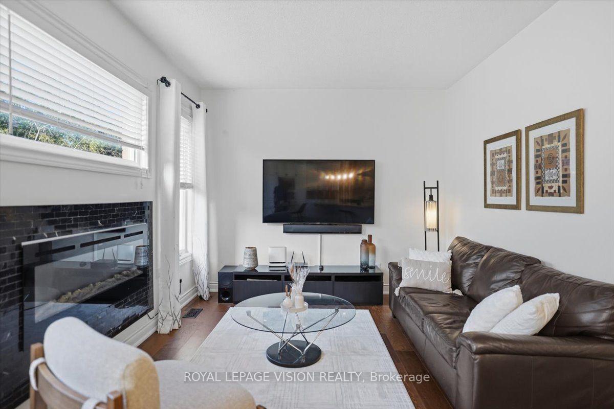 Photo 9 of 106 Copley Street, Pickering, Highbush — HOMEH