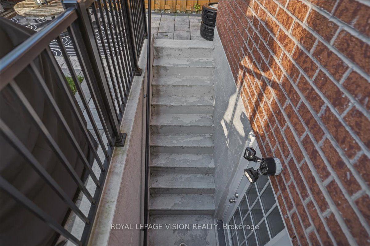 Photo 39 of 106 Copley Street, Pickering, Highbush — HOMEH