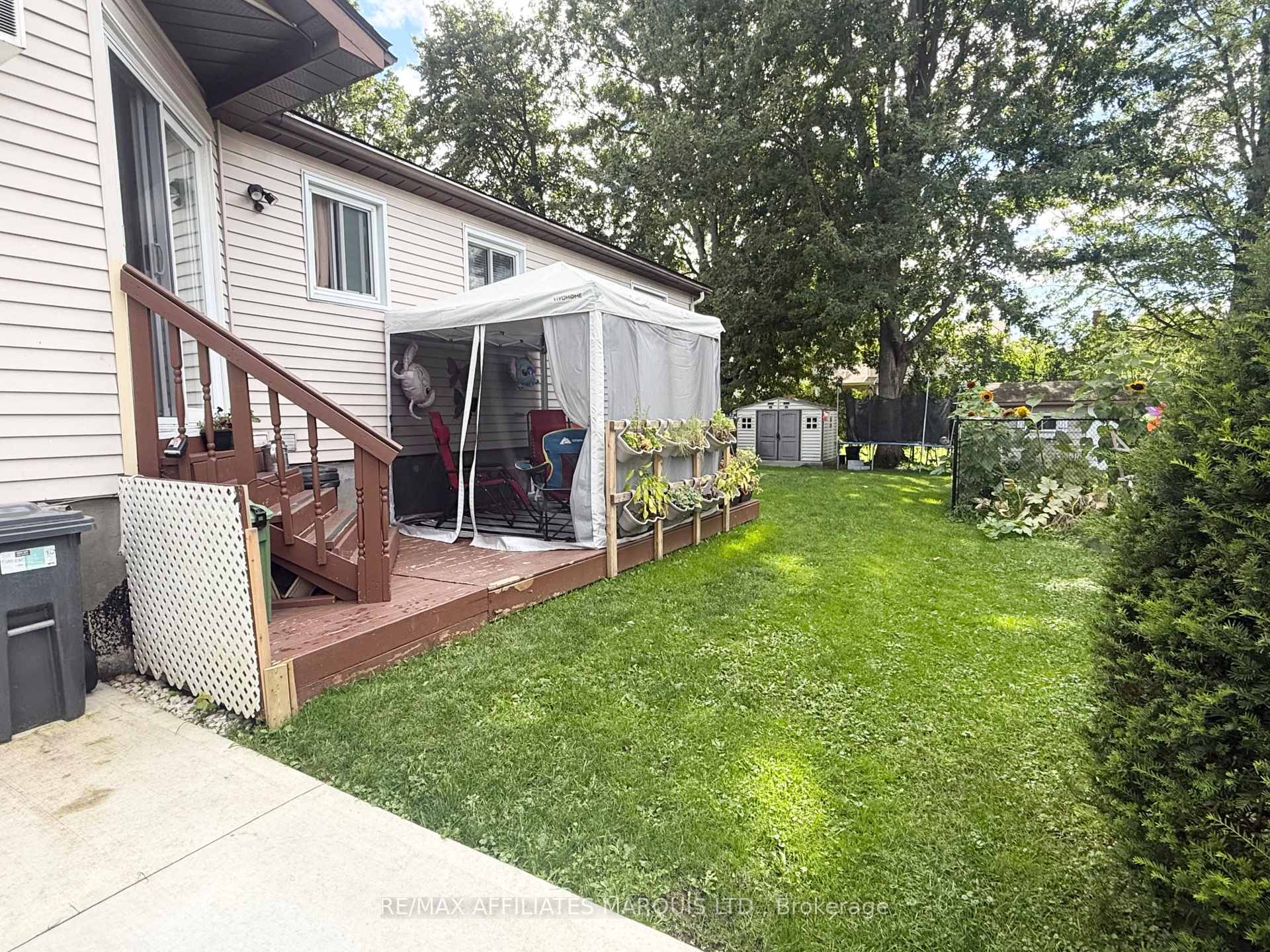 Photo 2 of 574 Lynwood Drive, Cornwall, Cornwall — HOMEH