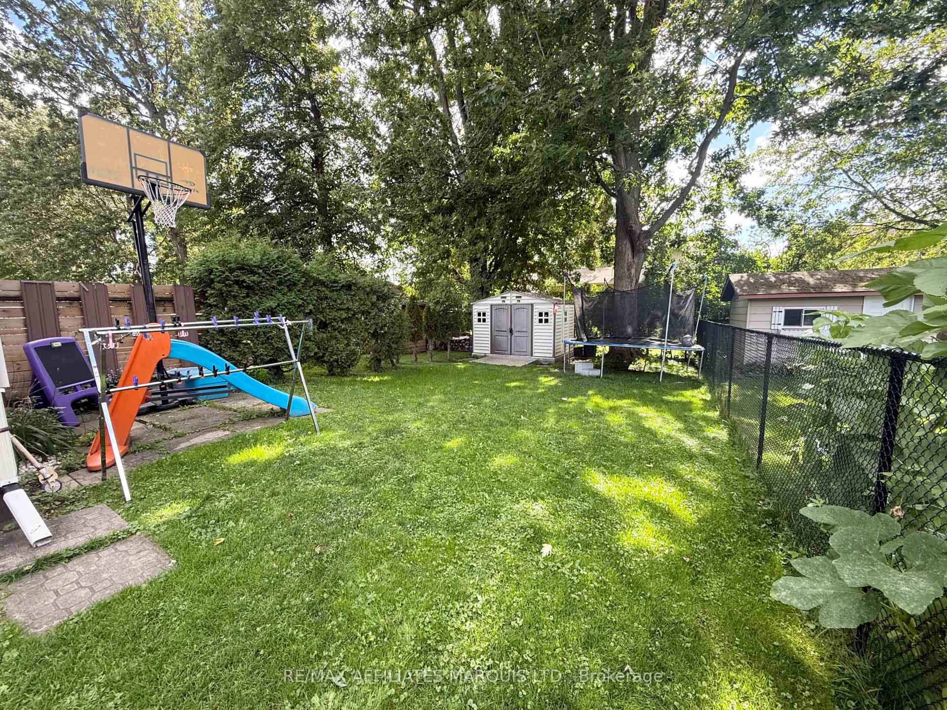Photo 4 of 574 Lynwood Drive, Cornwall, Cornwall — HOMEH