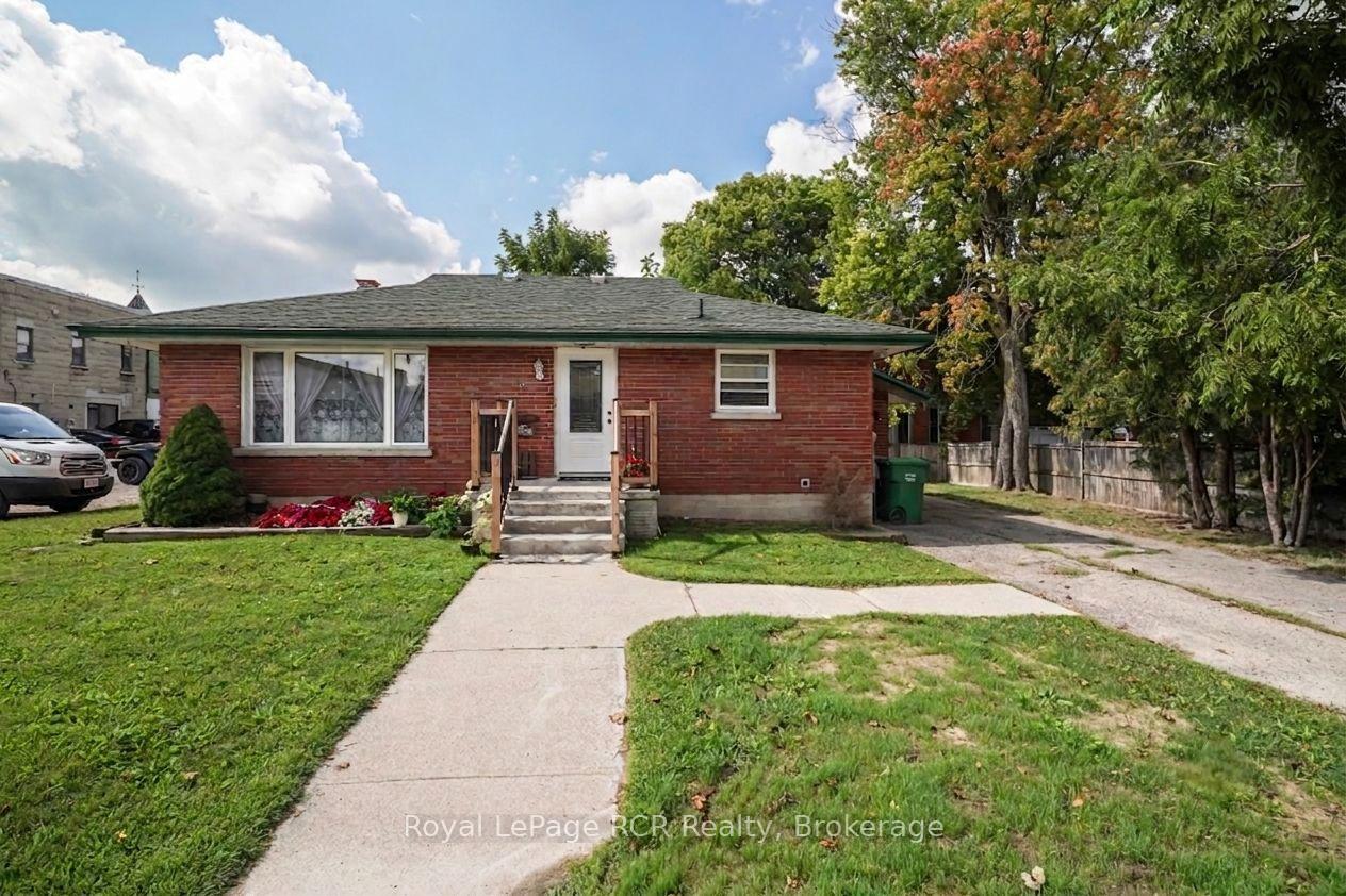 Photo 1 of 16 Patrick Street W, North Huron, Wingham — HOMEH