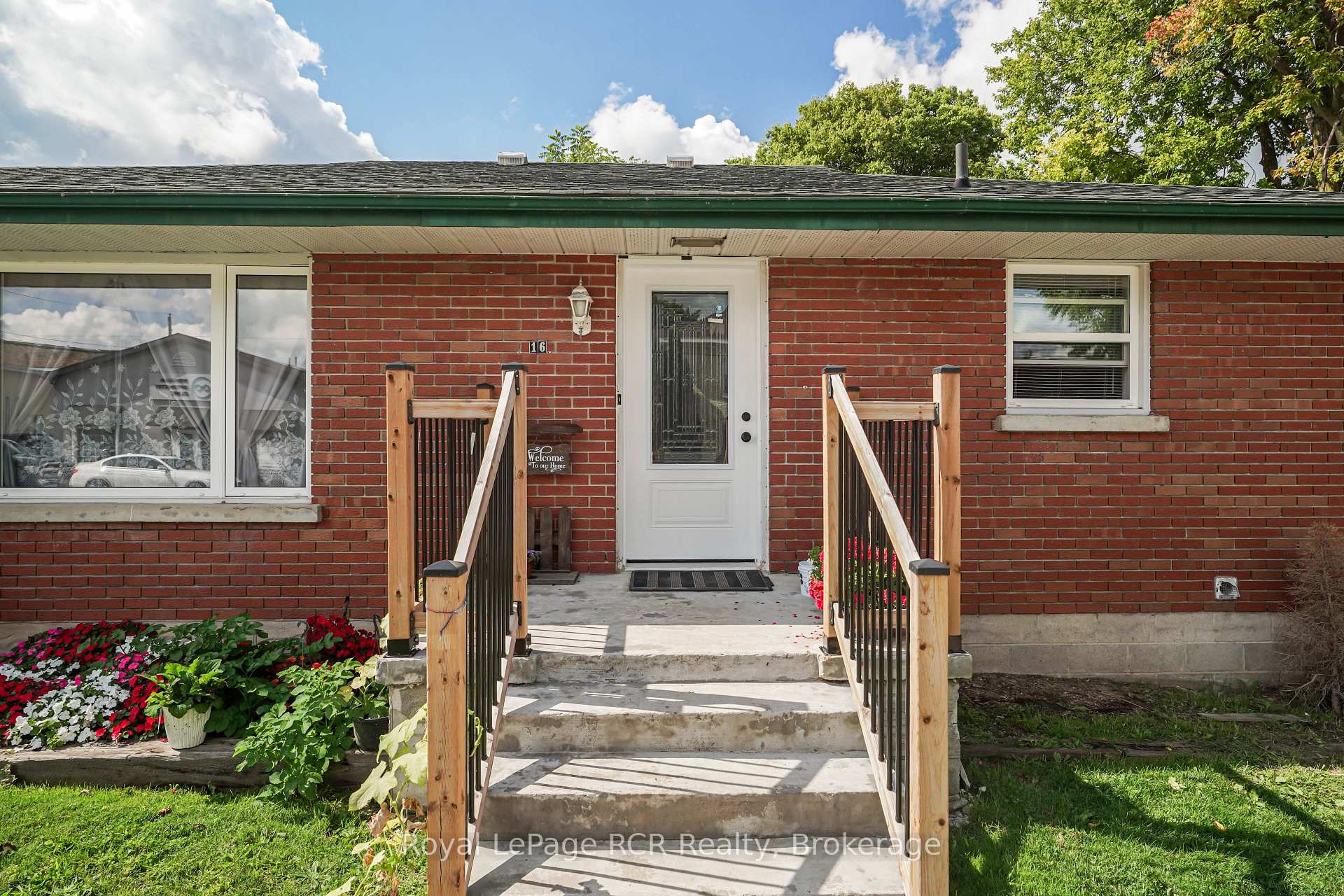 Photo 4 of 16 Patrick Street W, North Huron, Wingham — HOMEH