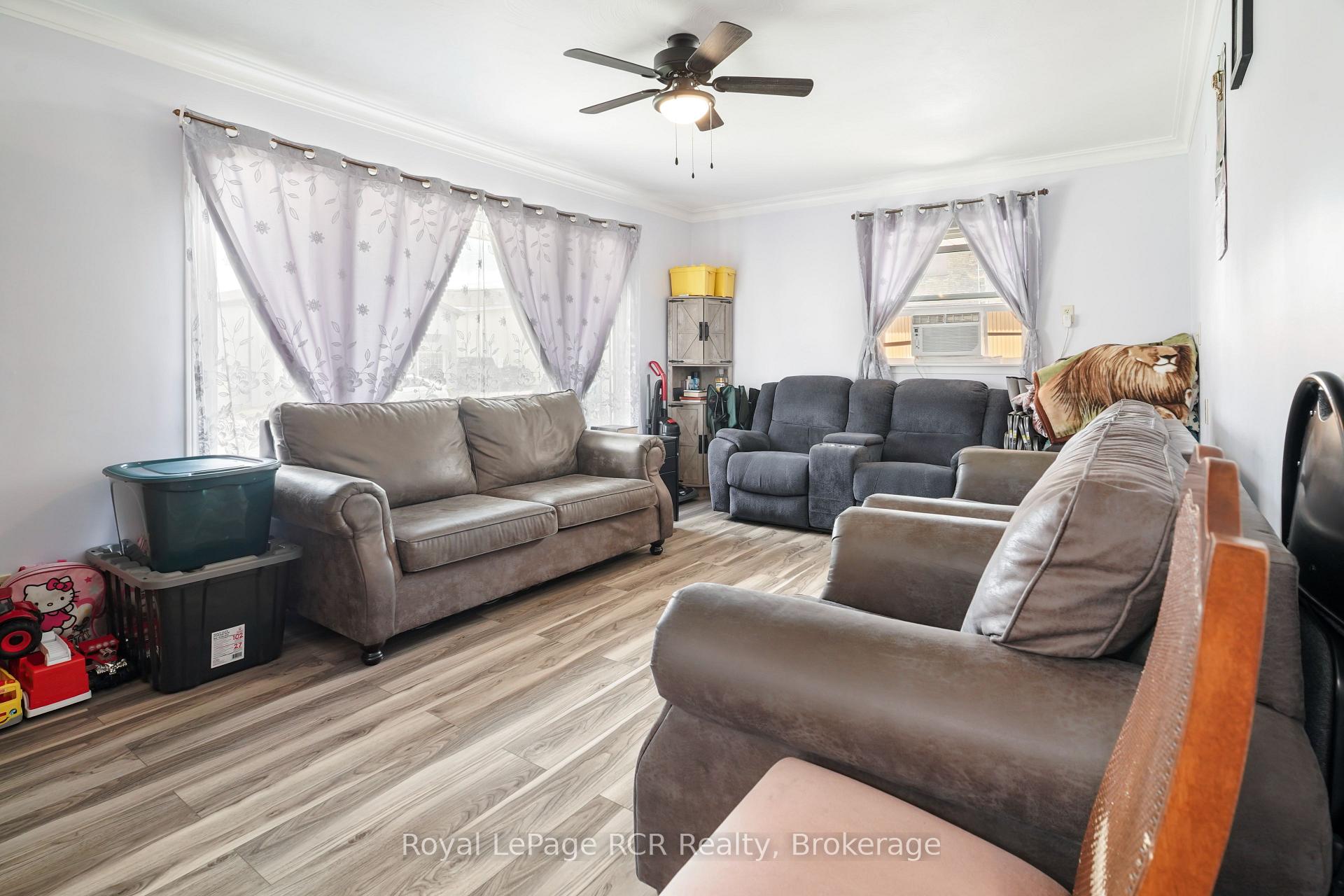 Photo 14 of 16 Patrick Street W, North Huron, Wingham — HOMEH