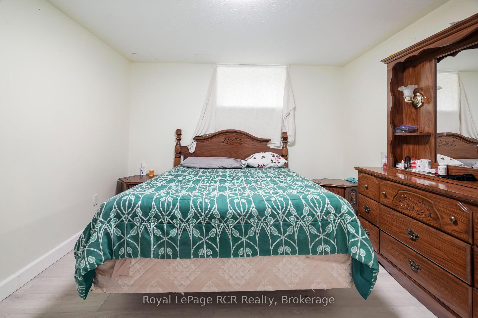 Photo 32 of 16 Patrick Street W, North Huron, Wingham — HOMEH