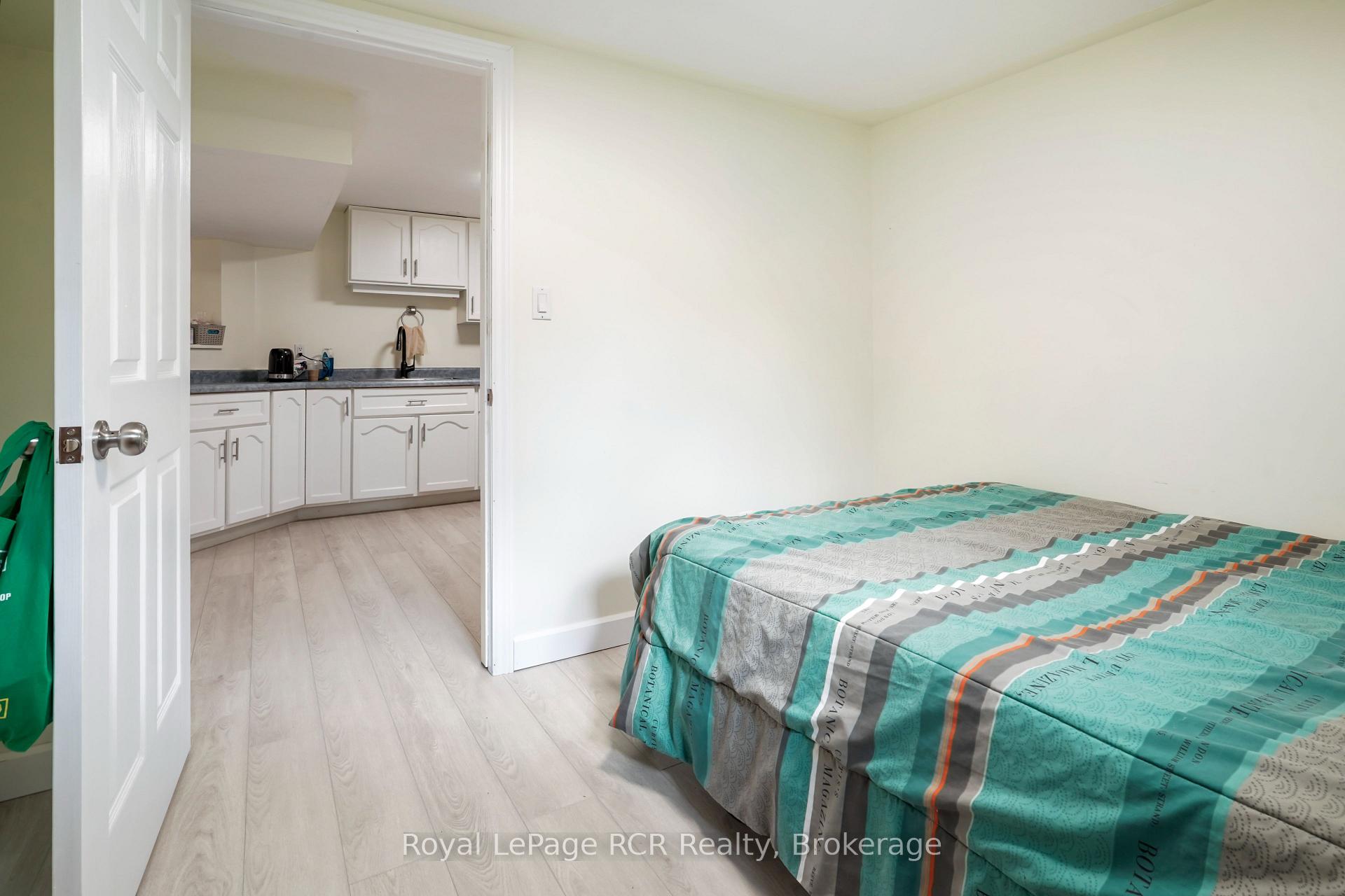 Photo 33 of 16 Patrick Street W, North Huron, Wingham — HOMEH