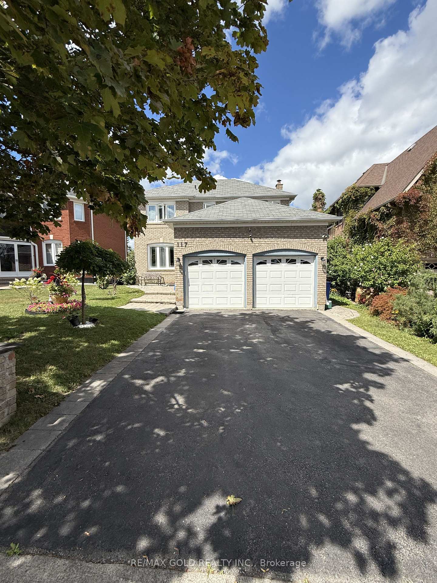 Photo 2 of 117 Sal Circle, Brampton, Sandringham-Wellington — HOMEH