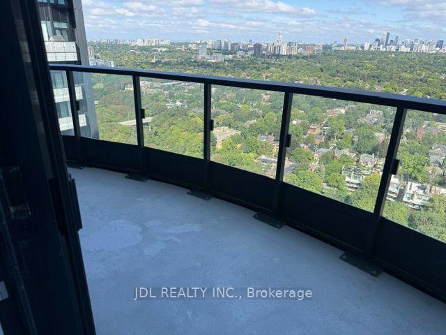 Photo 7 of 585 Bloor Street E, Toronto, North St. James Town — HOMEH