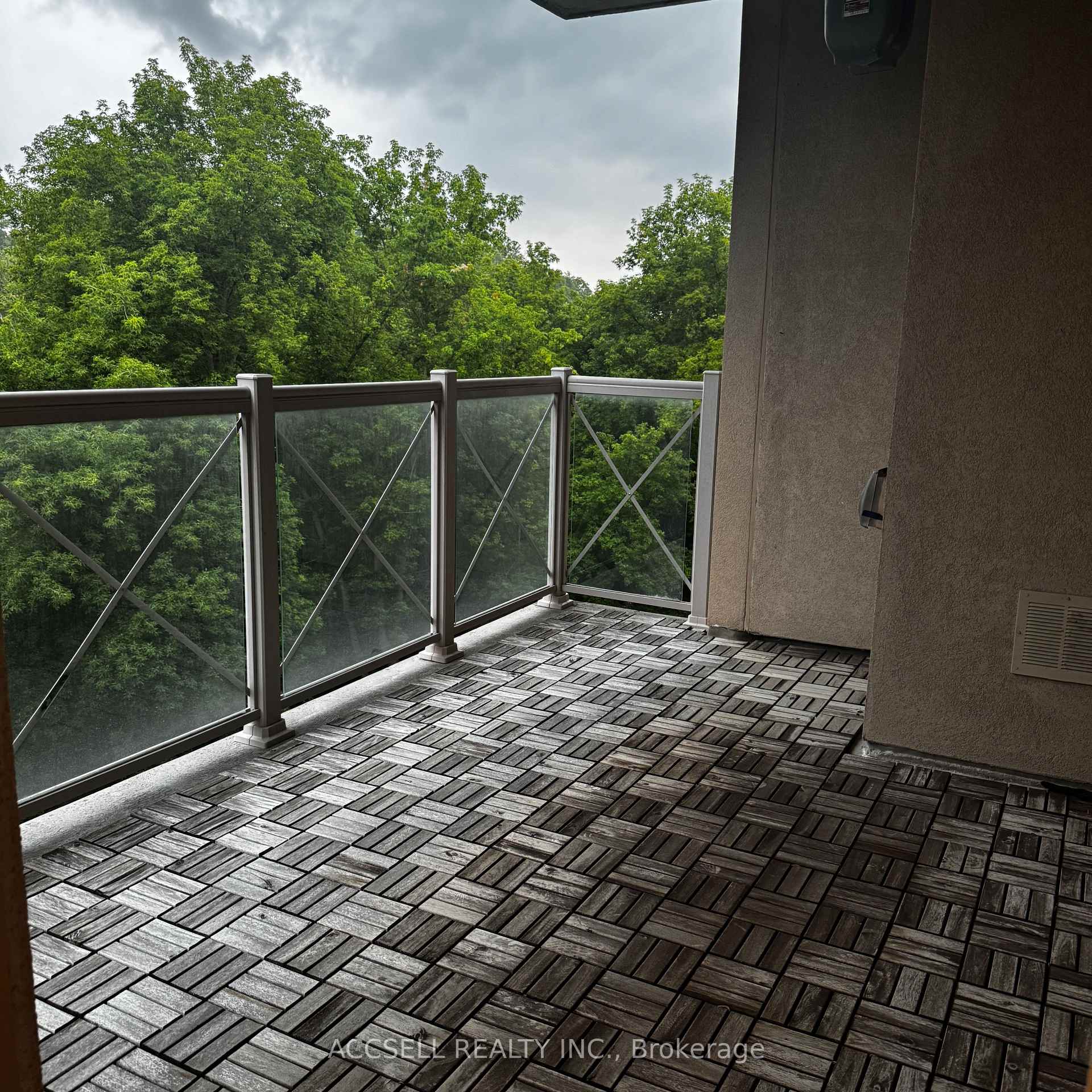 Photo 7 of Unit 406, 149 Church Street, King, Schomberg — HOMEH