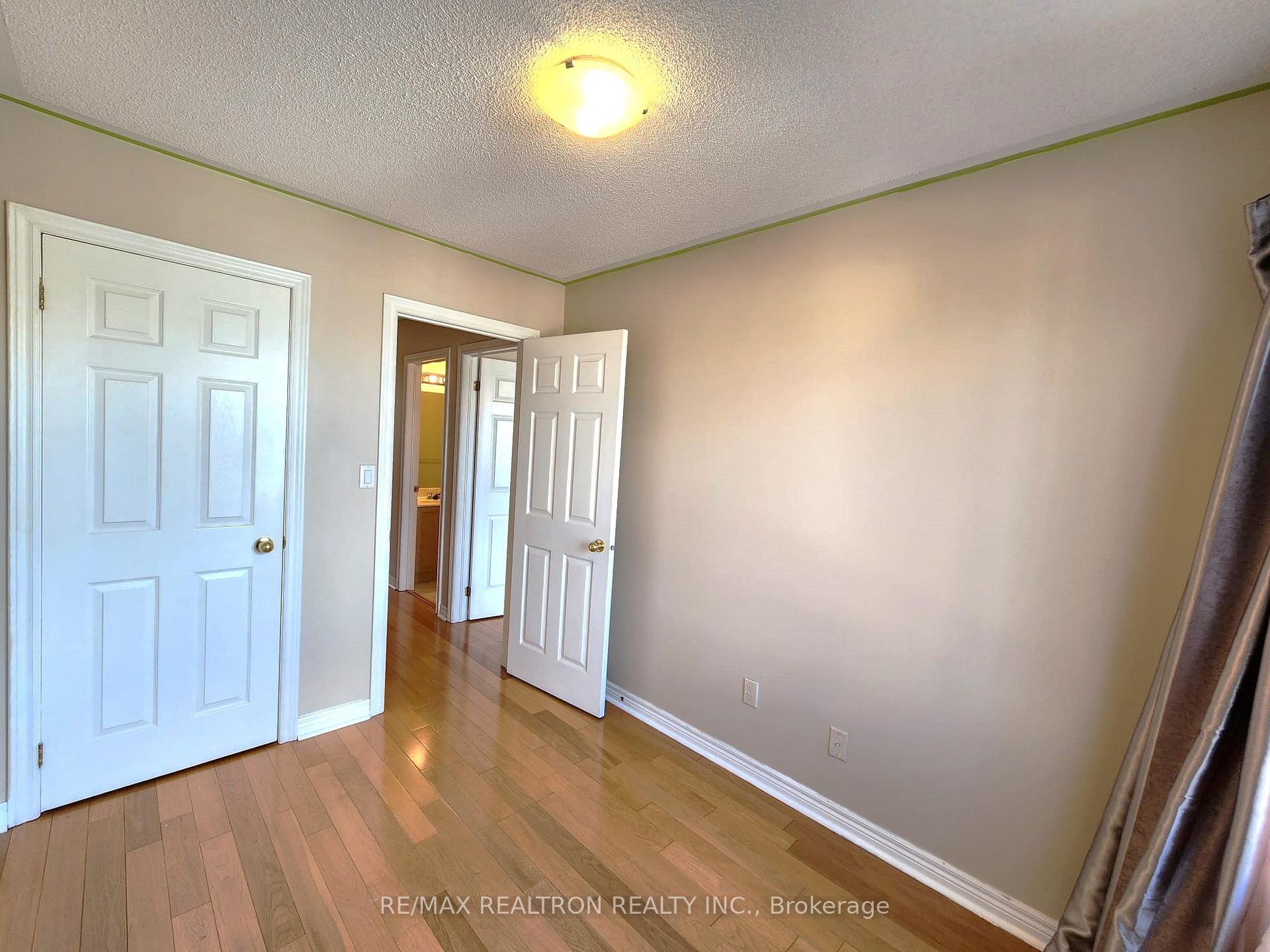Photo 17 of 17 Carnation Road, Markham, Commerce Valley — HOMEH