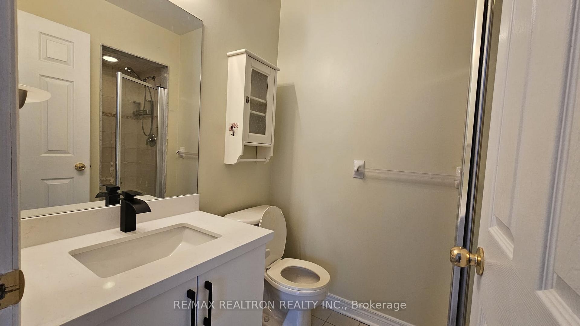 Photo 18 of 17 Carnation Road, Markham, Commerce Valley — HOMEH
