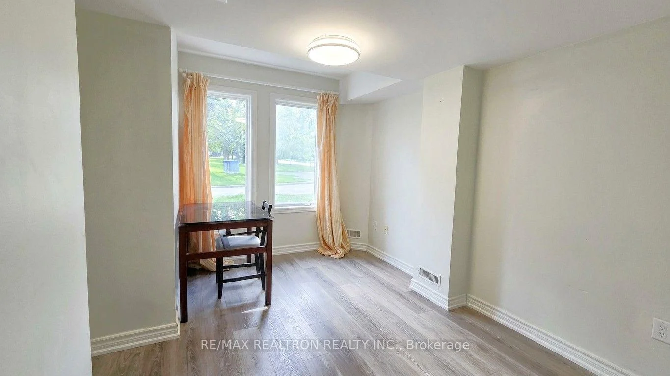 Photo 23 of 17 Carnation Road, Markham, Commerce Valley — HOMEH