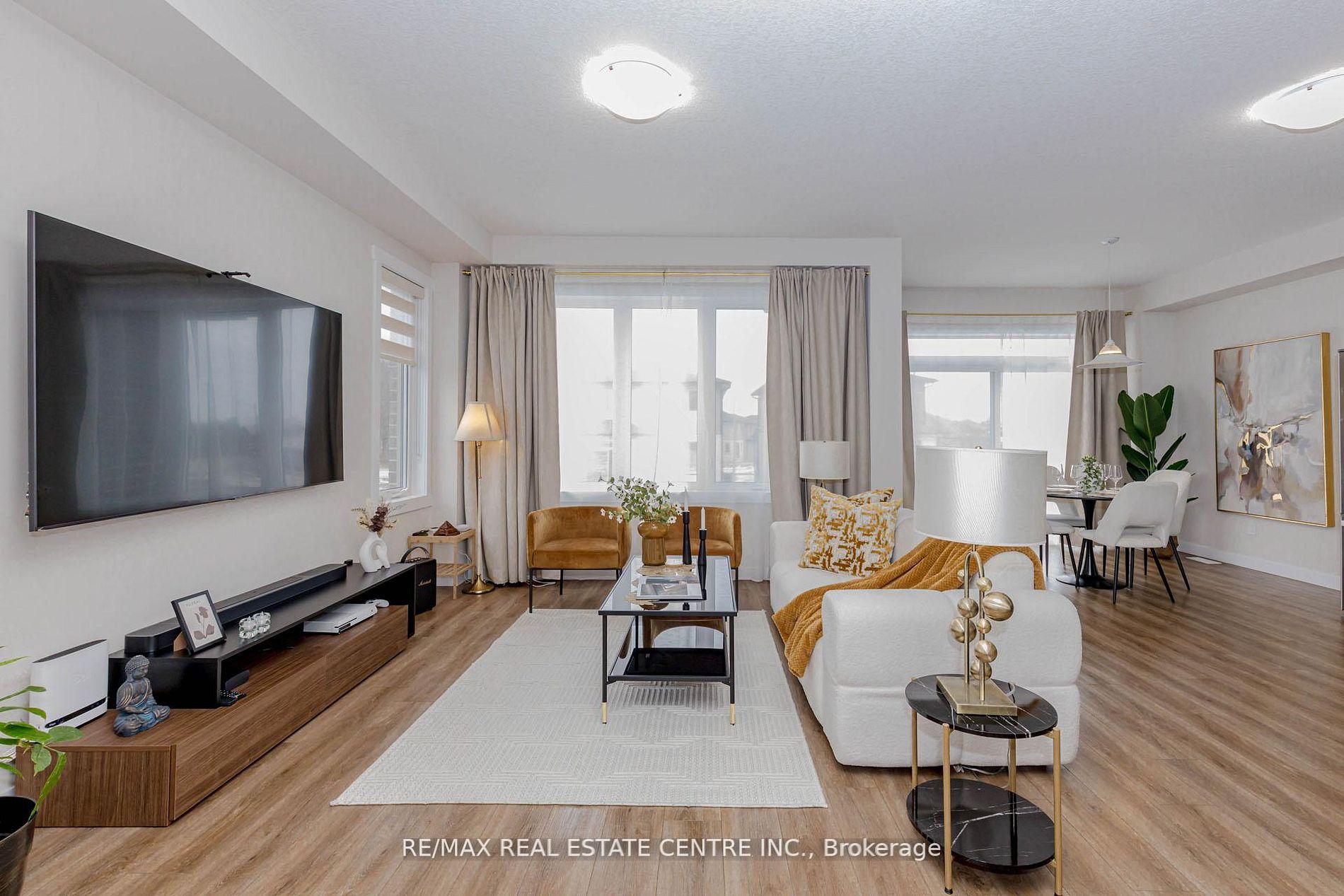 Photo 9 of 8 Moon Crescent, Cambridge, Westview — HOMEH