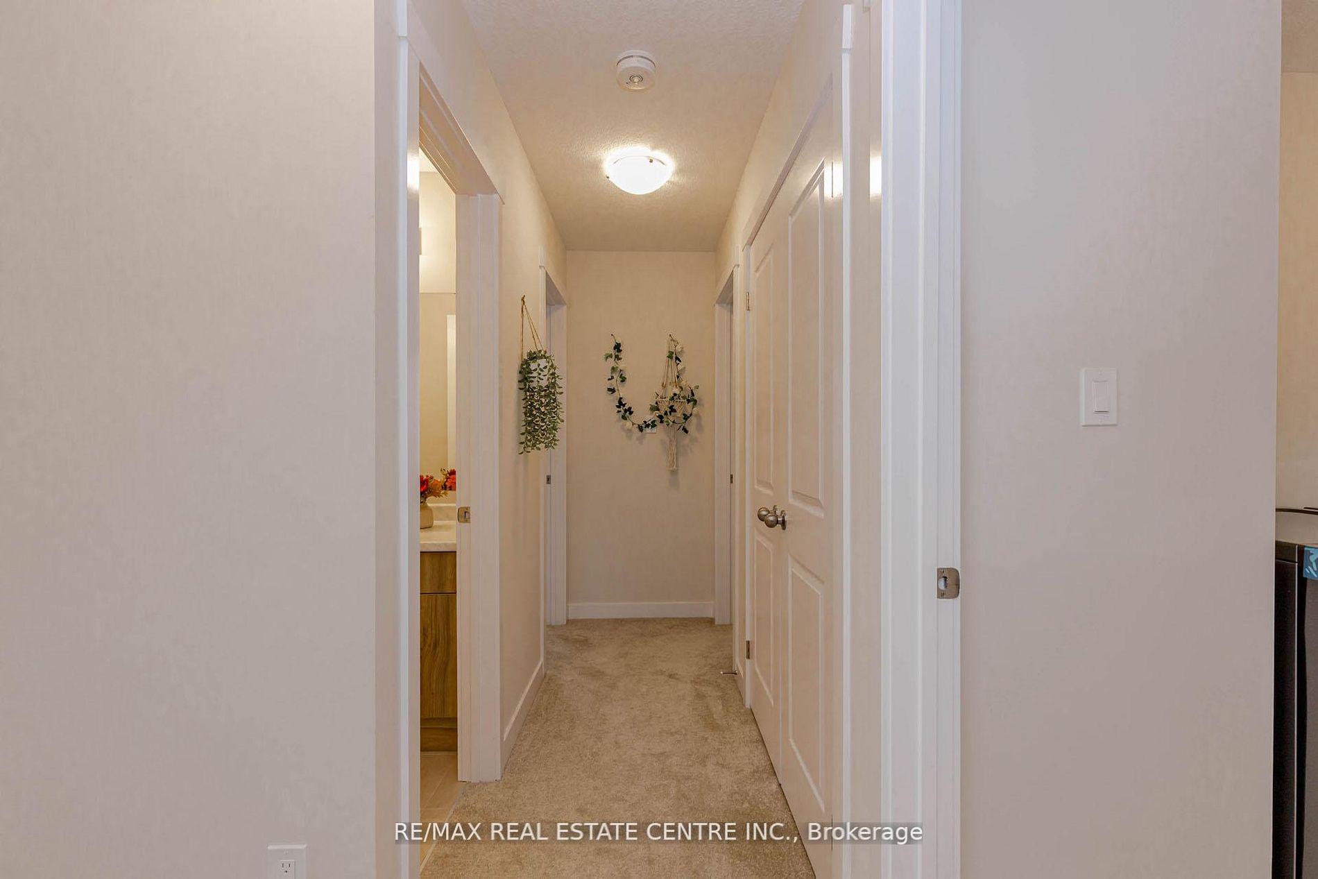 Photo 31 of 8 Moon Crescent, Cambridge, Westview — HOMEH
