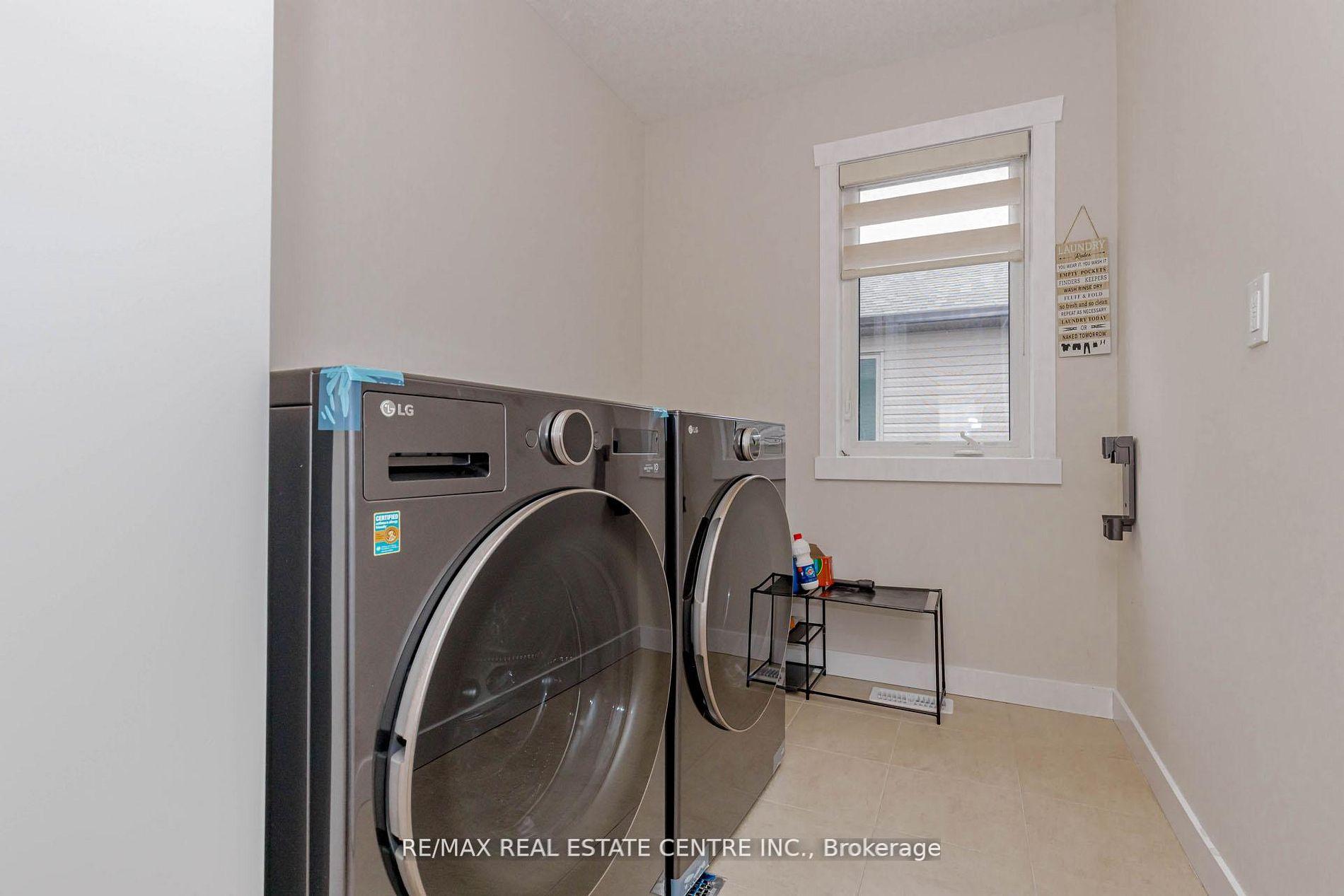 Photo 36 of 8 Moon Crescent, Cambridge, Westview — HOMEH
