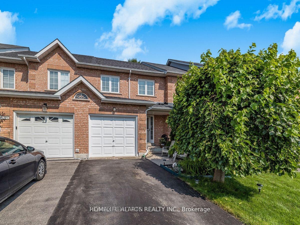 Photo 1 of 213 Park Drive, Whitchurch-Stouffville, Stouffville — HOMEH