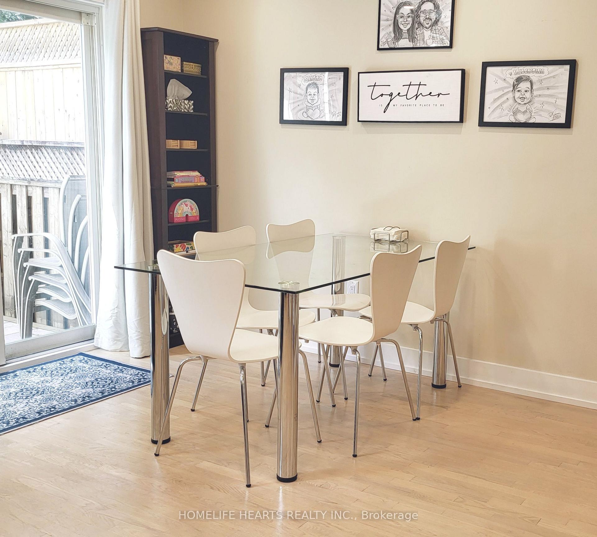 Photo 12 of 213 Park Drive, Whitchurch-Stouffville, Stouffville — HOMEH