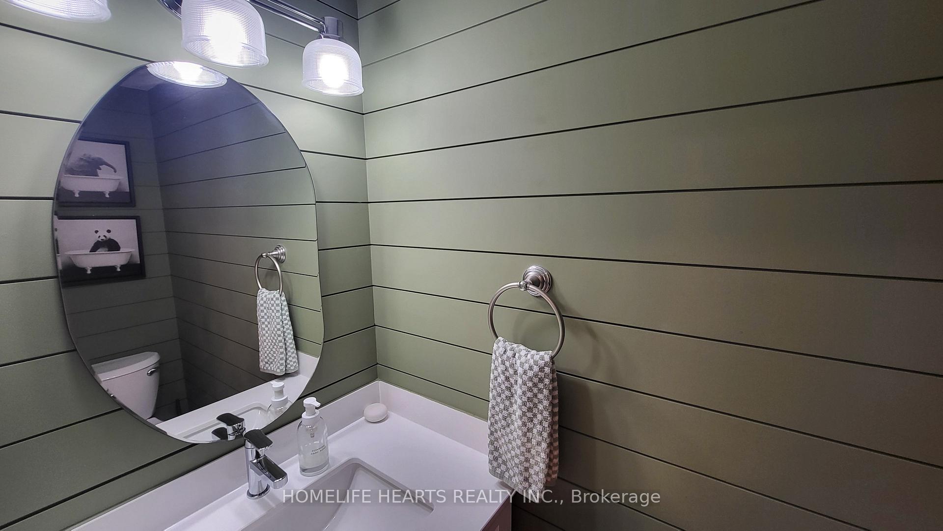 Photo 16 of 213 Park Drive, Whitchurch-Stouffville, Stouffville — HOMEH