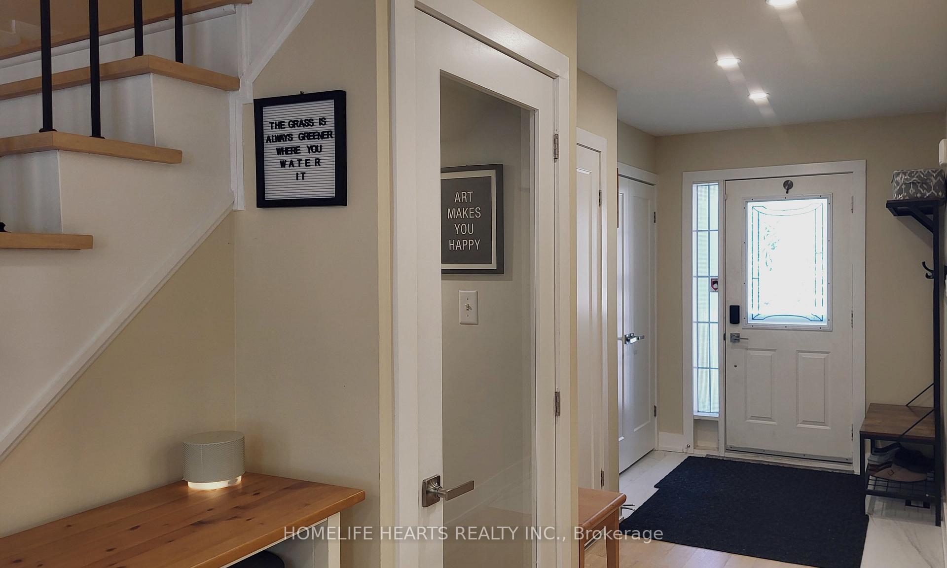 Photo 30 of 213 Park Drive, Whitchurch-Stouffville, Stouffville — HOMEH