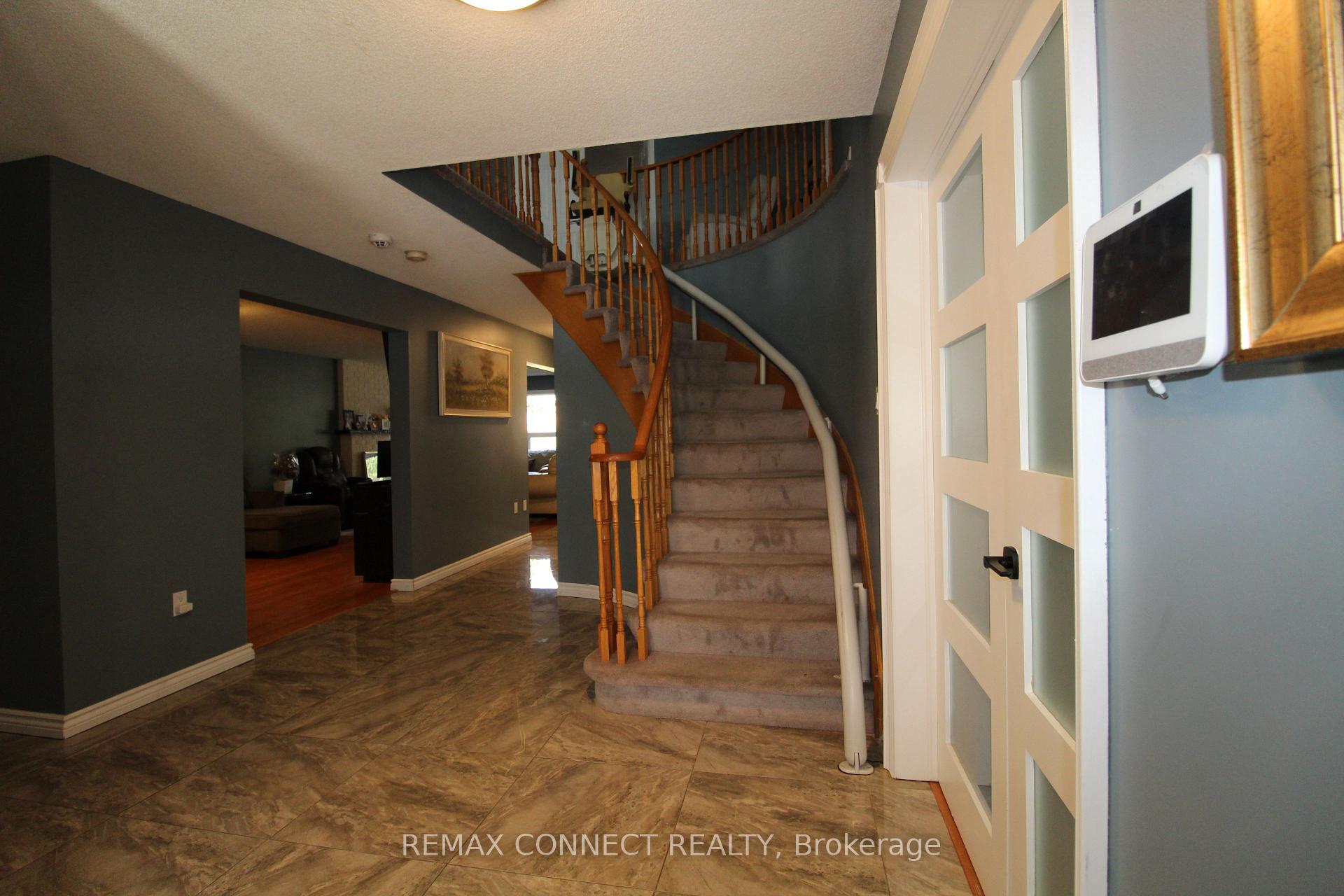 Photo 4 of 80 Kennett Drive, Whitby, Lynde Creek — HOMEH