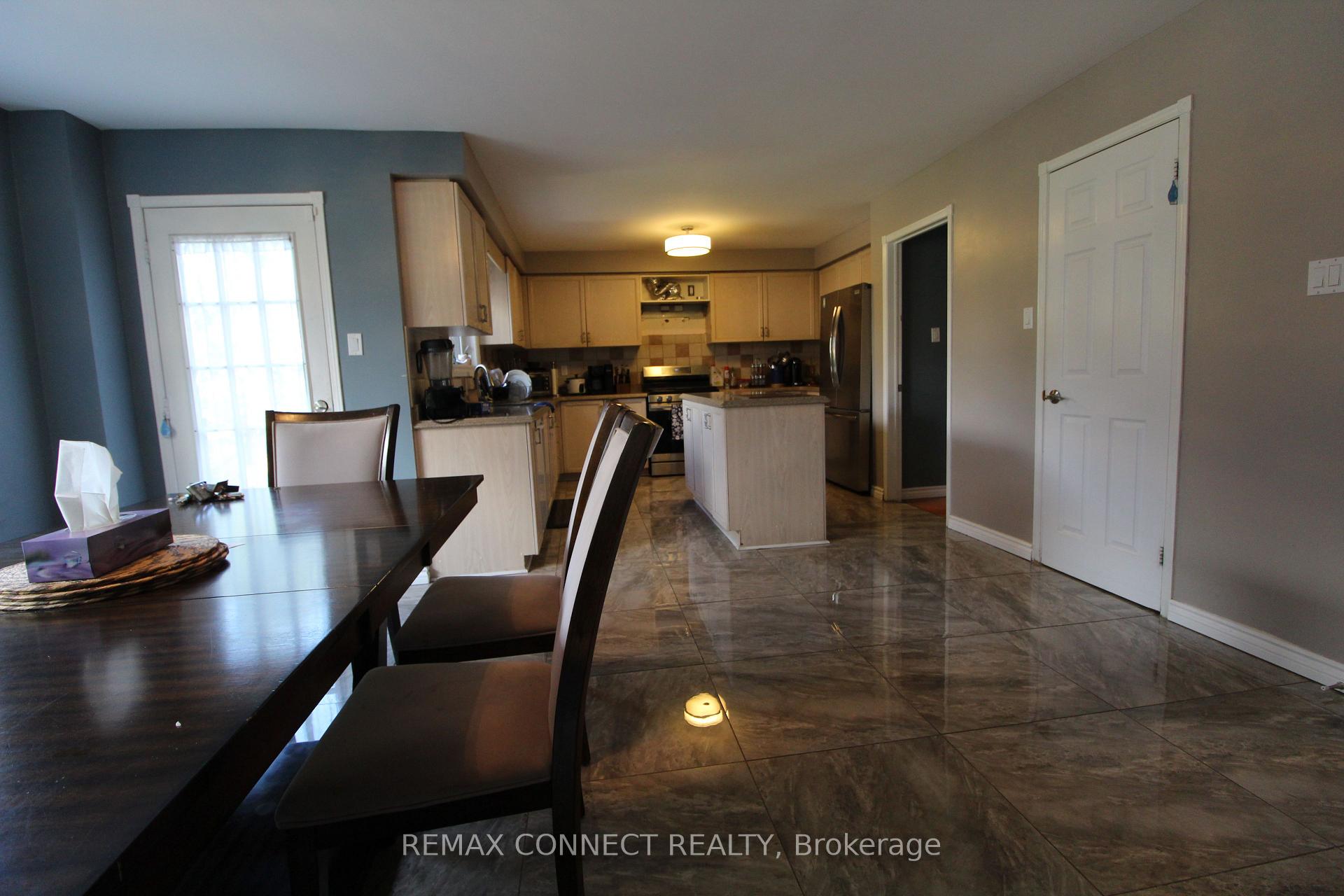 Photo 7 of 80 Kennett Drive, Whitby, Lynde Creek — HOMEH