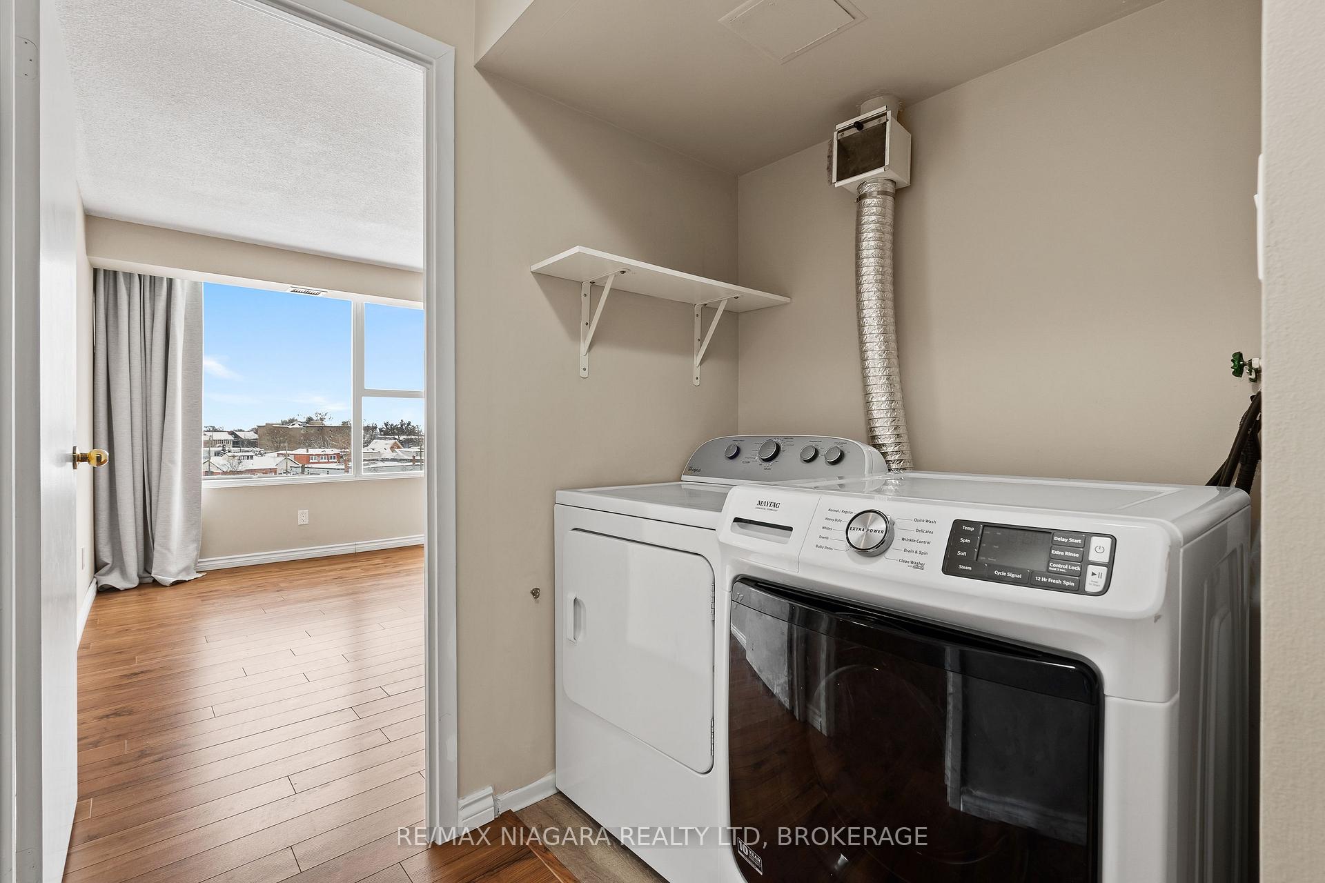 Photo 17 of Unit 502, 7 Gale Crescent, St. Catharines, E. Chester — HOMEH