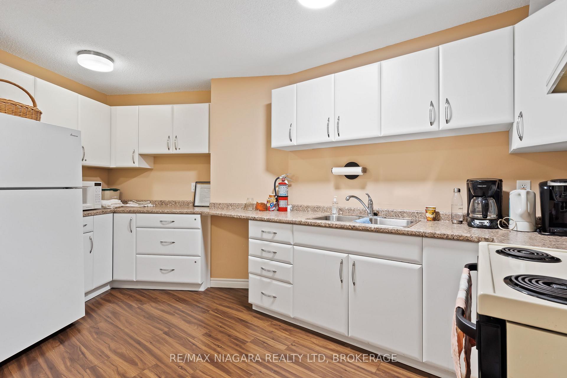 Photo 33 of Unit 502, 7 Gale Crescent, St. Catharines, E. Chester — HOMEH