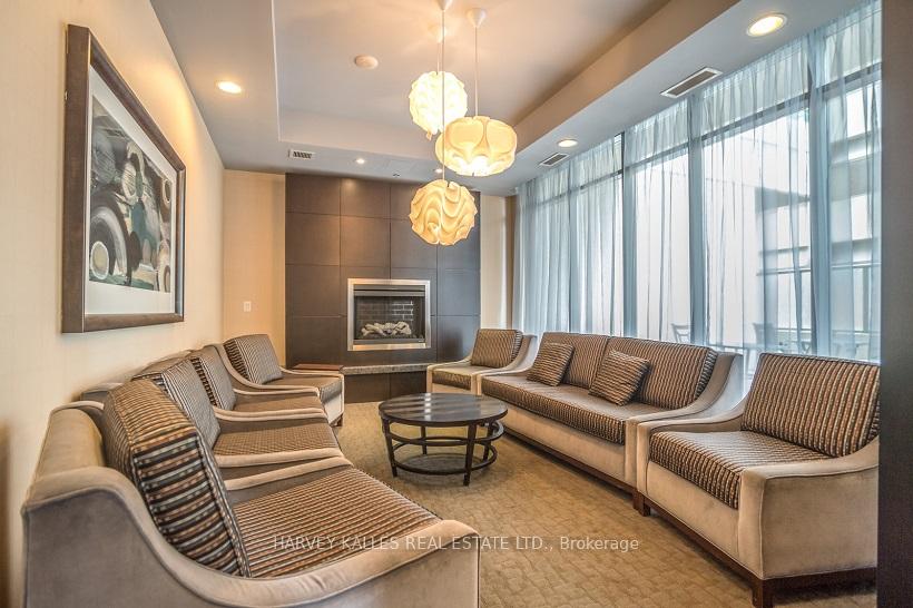 Photo 4 of Unit 1306, 736 Spadina Avenue, Toronto, University — HOMEH