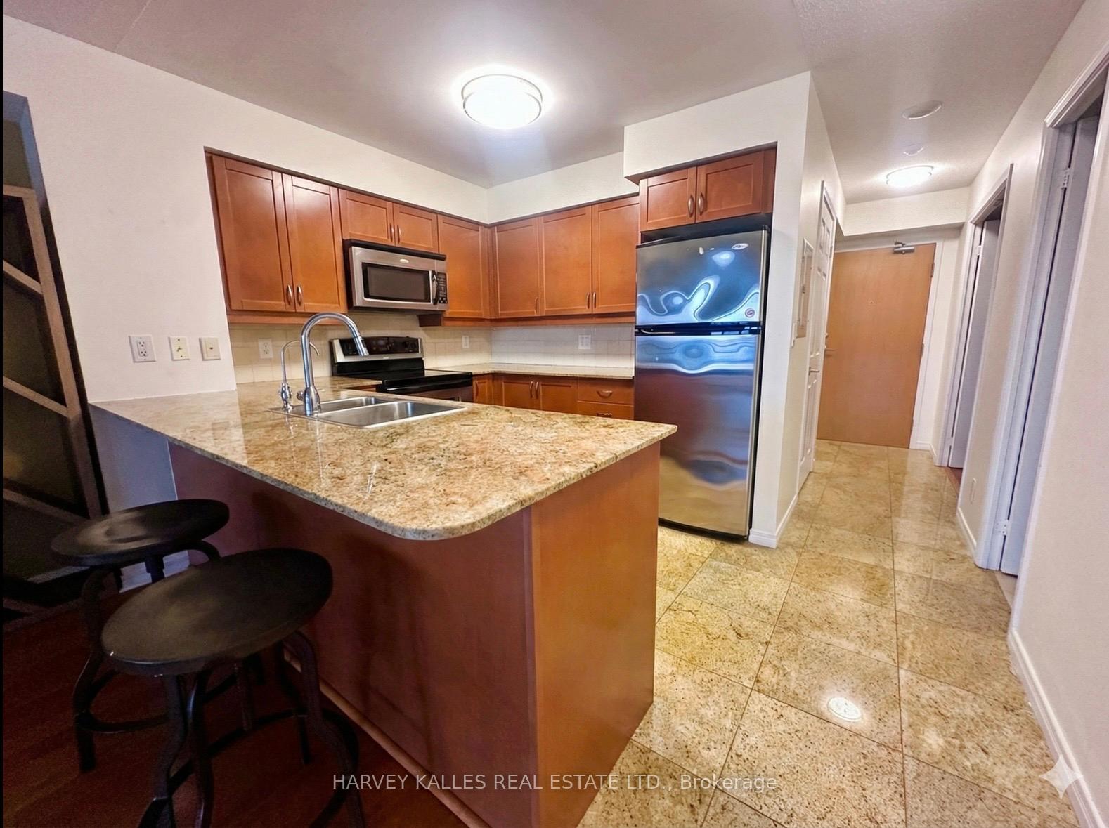 Photo 7 of Unit 1306, 736 Spadina Avenue, Toronto, University — HOMEH