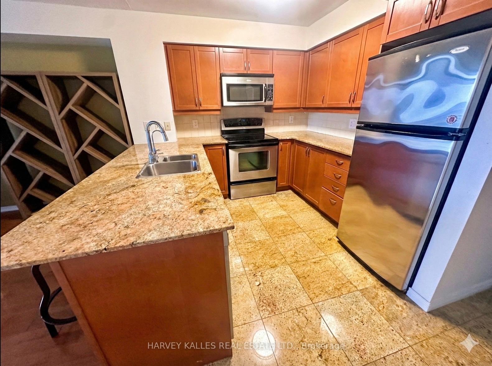 Photo 8 of Unit 1306, 736 Spadina Avenue, Toronto, University — HOMEH